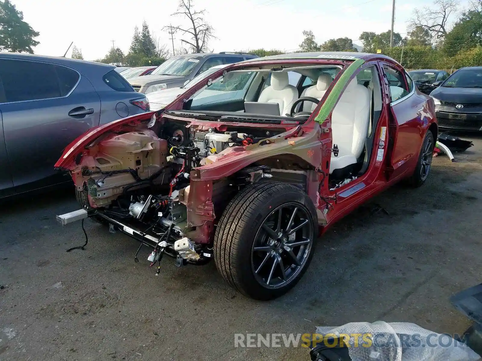 2 Photograph of a damaged car 5YJ3E1EB5KF533593 TESLA MODEL 3 2019