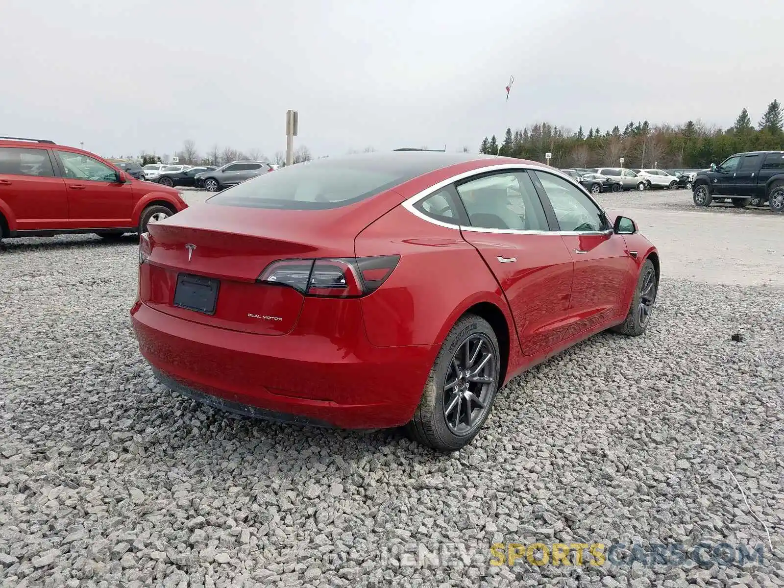 4 Фотография поврежденного автомобиля 5YJ3E1EB5KF535277 TESLA MODEL 3 2019