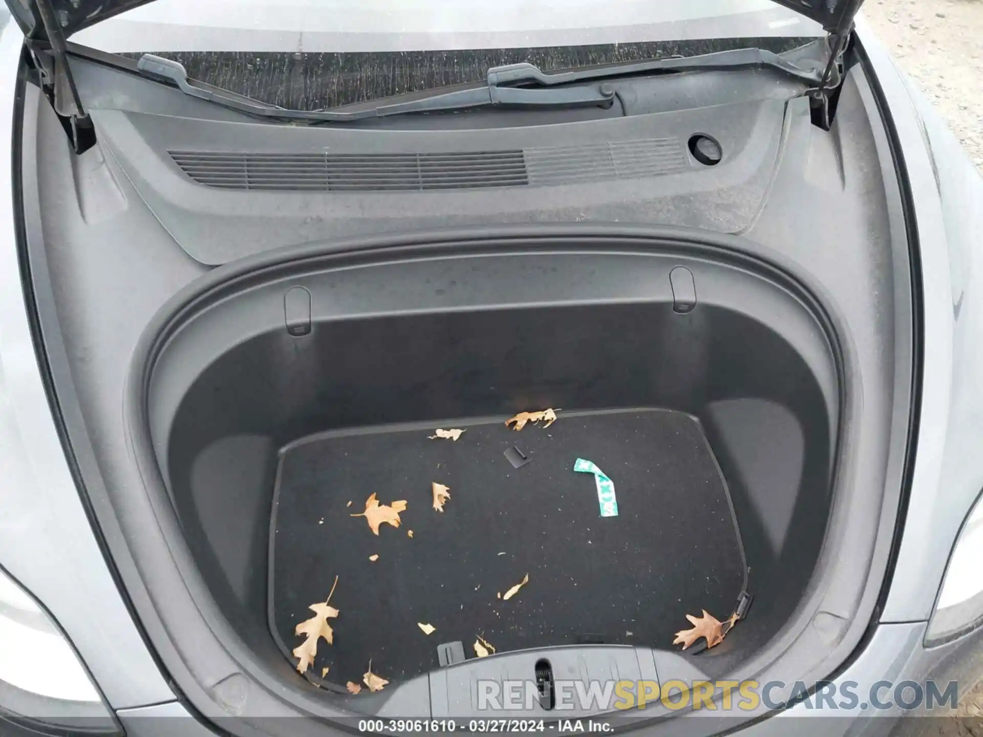 10 Photograph of a damaged car 5YJ3E1EB6KF194052 TESLA MODEL 3 2019