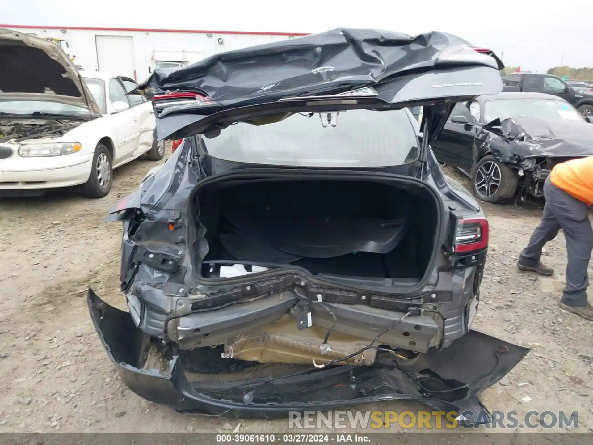 15 Фотография поврежденного автомобиля 5YJ3E1EB6KF194052 TESLA MODEL 3 2019