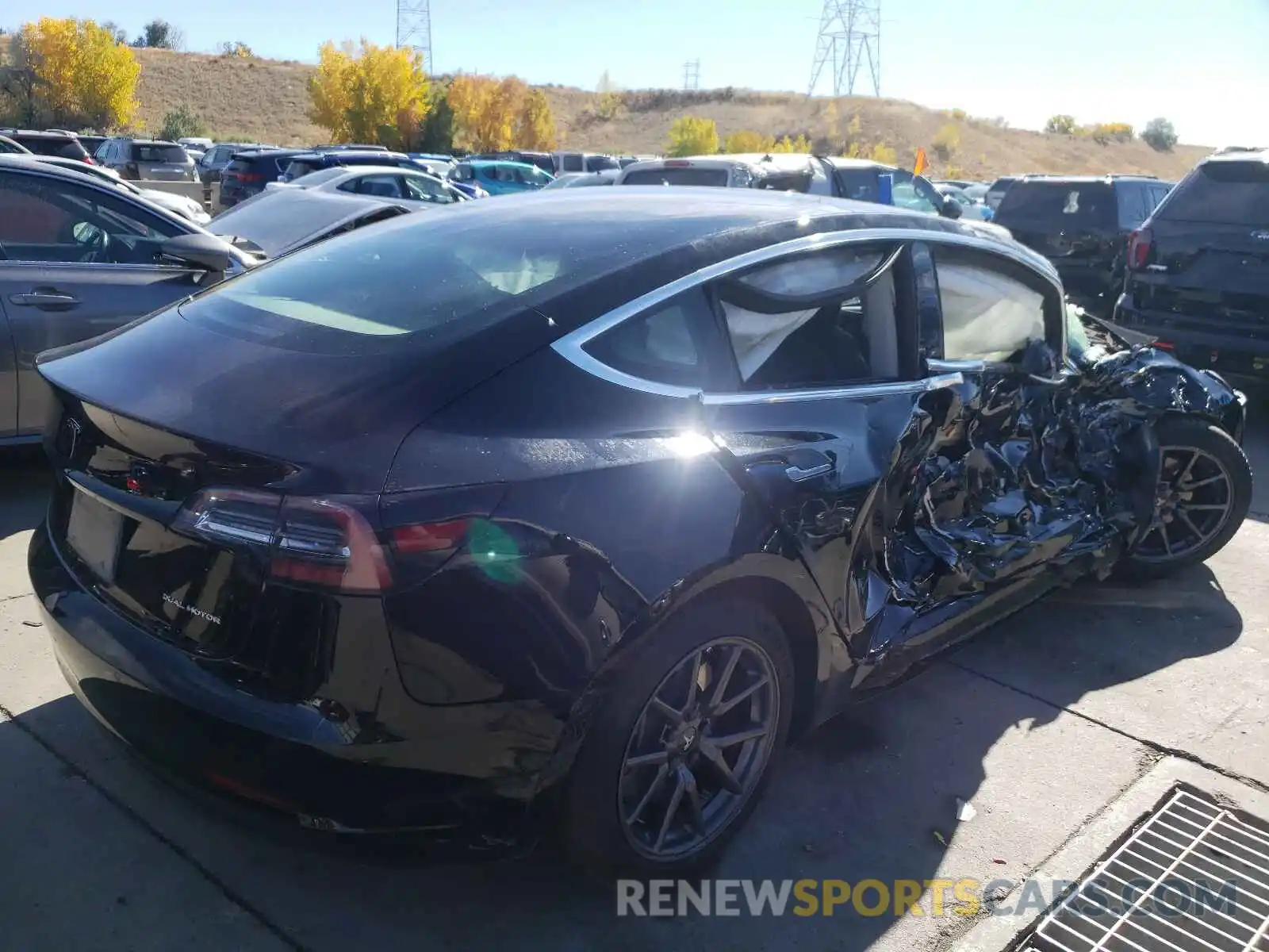 4 Photograph of a damaged car 5YJ3E1EB6KF198926 TESLA MODEL 3 2019