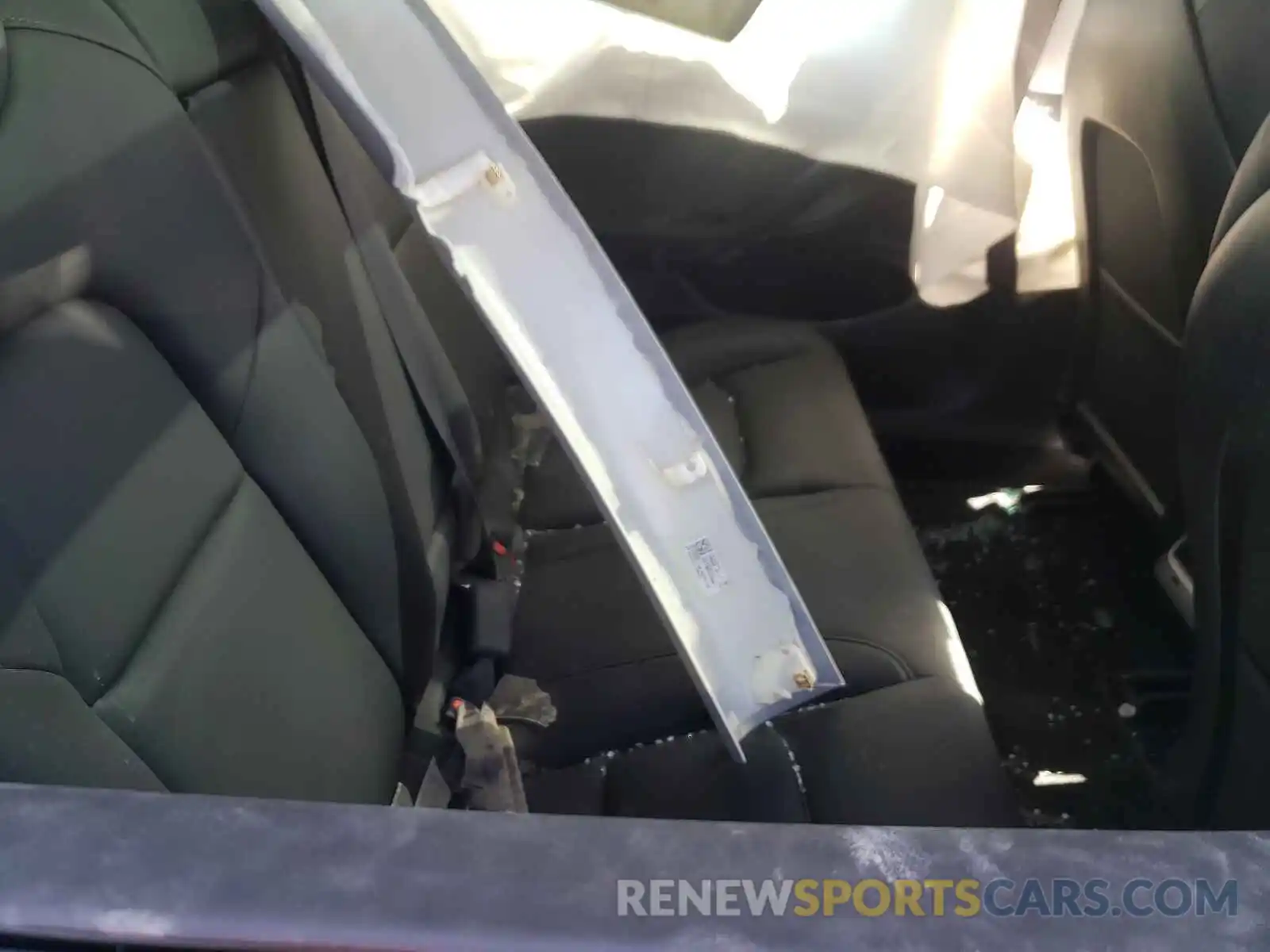 6 Photograph of a damaged car 5YJ3E1EB6KF198926 TESLA MODEL 3 2019