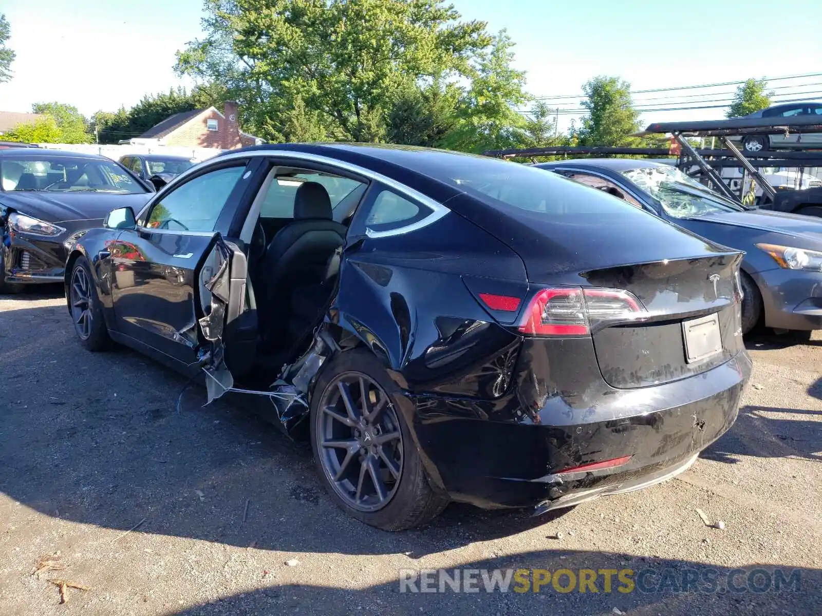 3 Photograph of a damaged car 5YJ3E1EB6KF199011 TESLA MODEL 3 2019