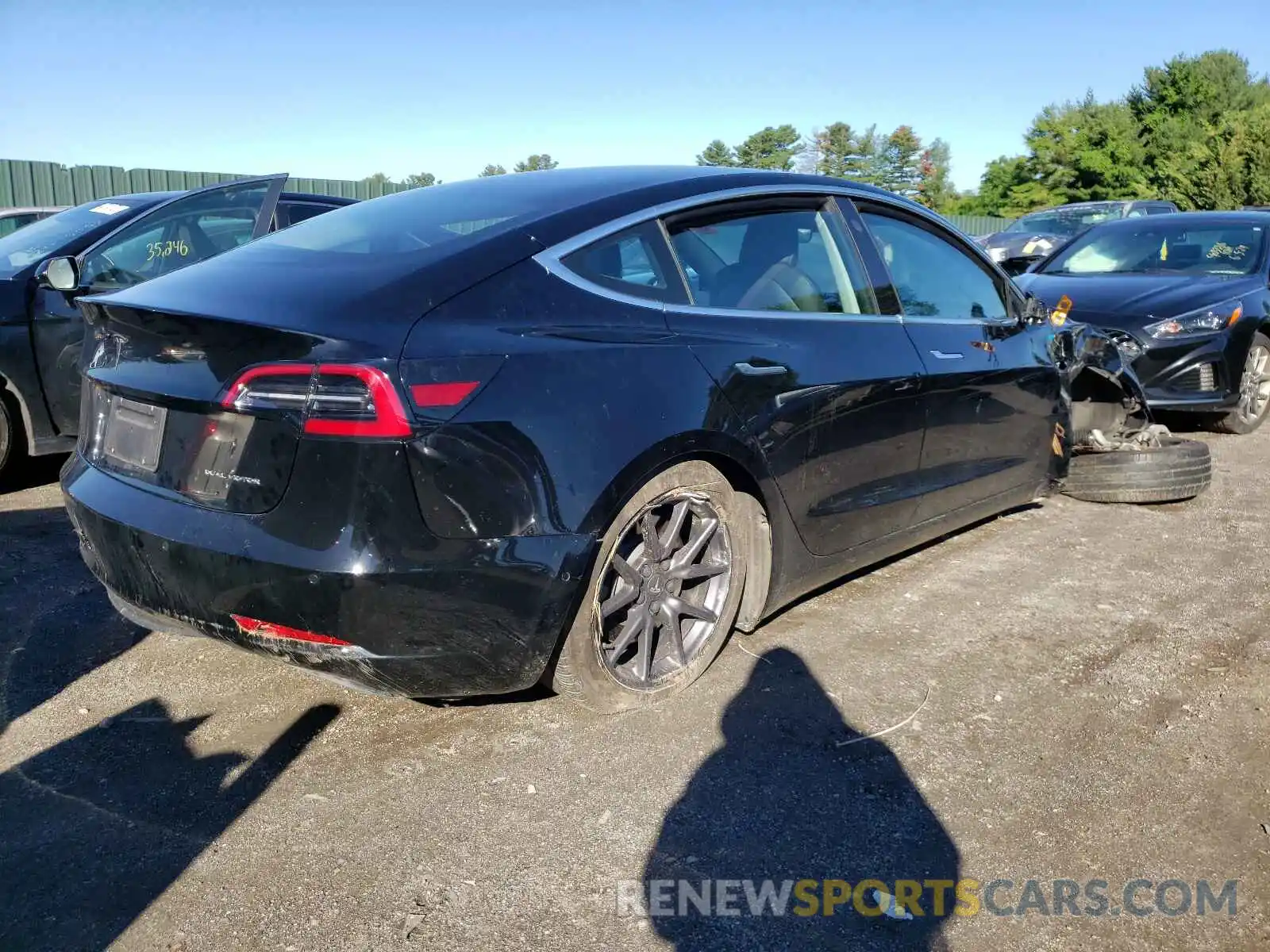 4 Photograph of a damaged car 5YJ3E1EB6KF199011 TESLA MODEL 3 2019