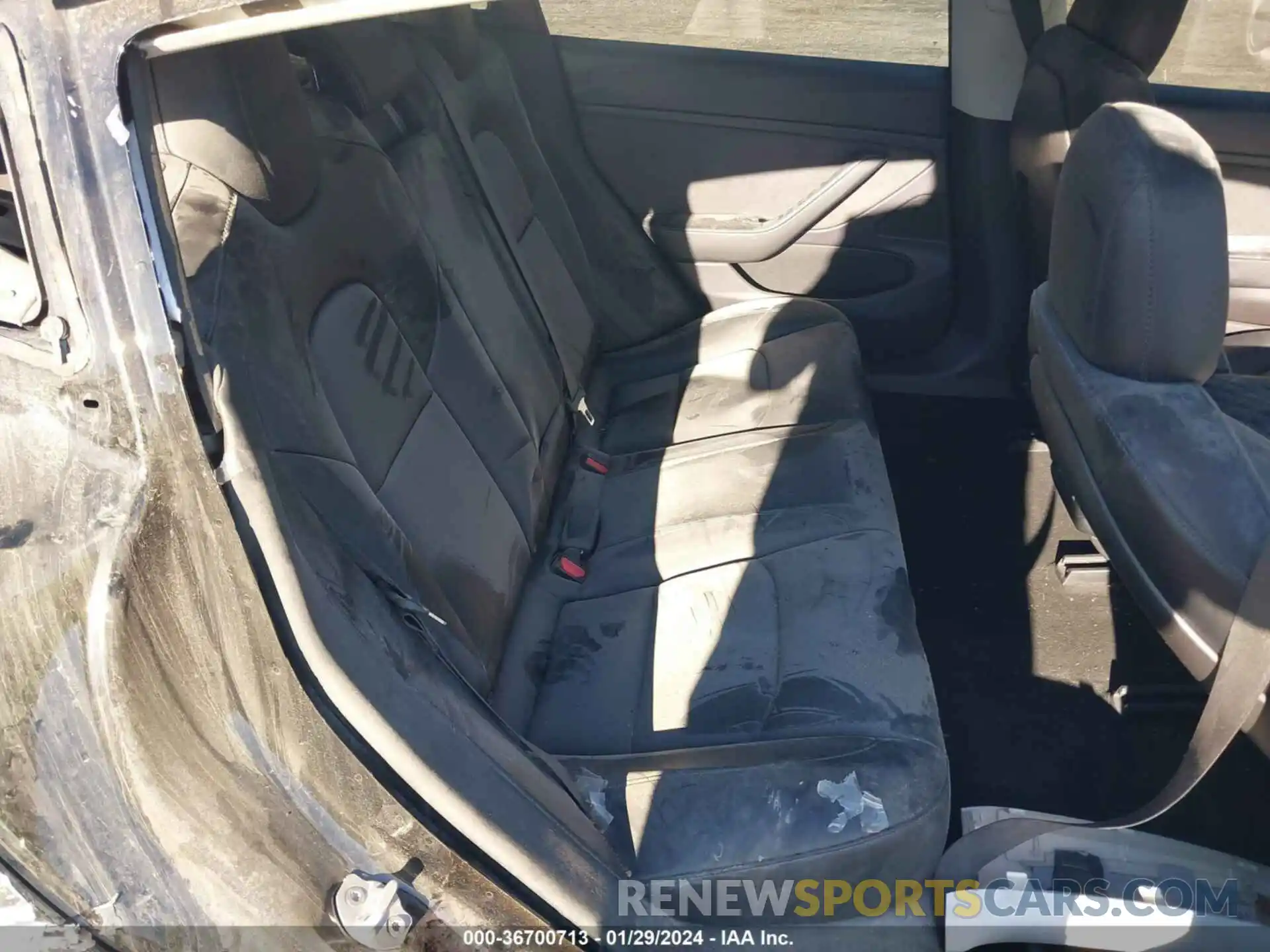 8 Photograph of a damaged car 5YJ3E1EB6KF208953 TESLA MODEL 3 2019