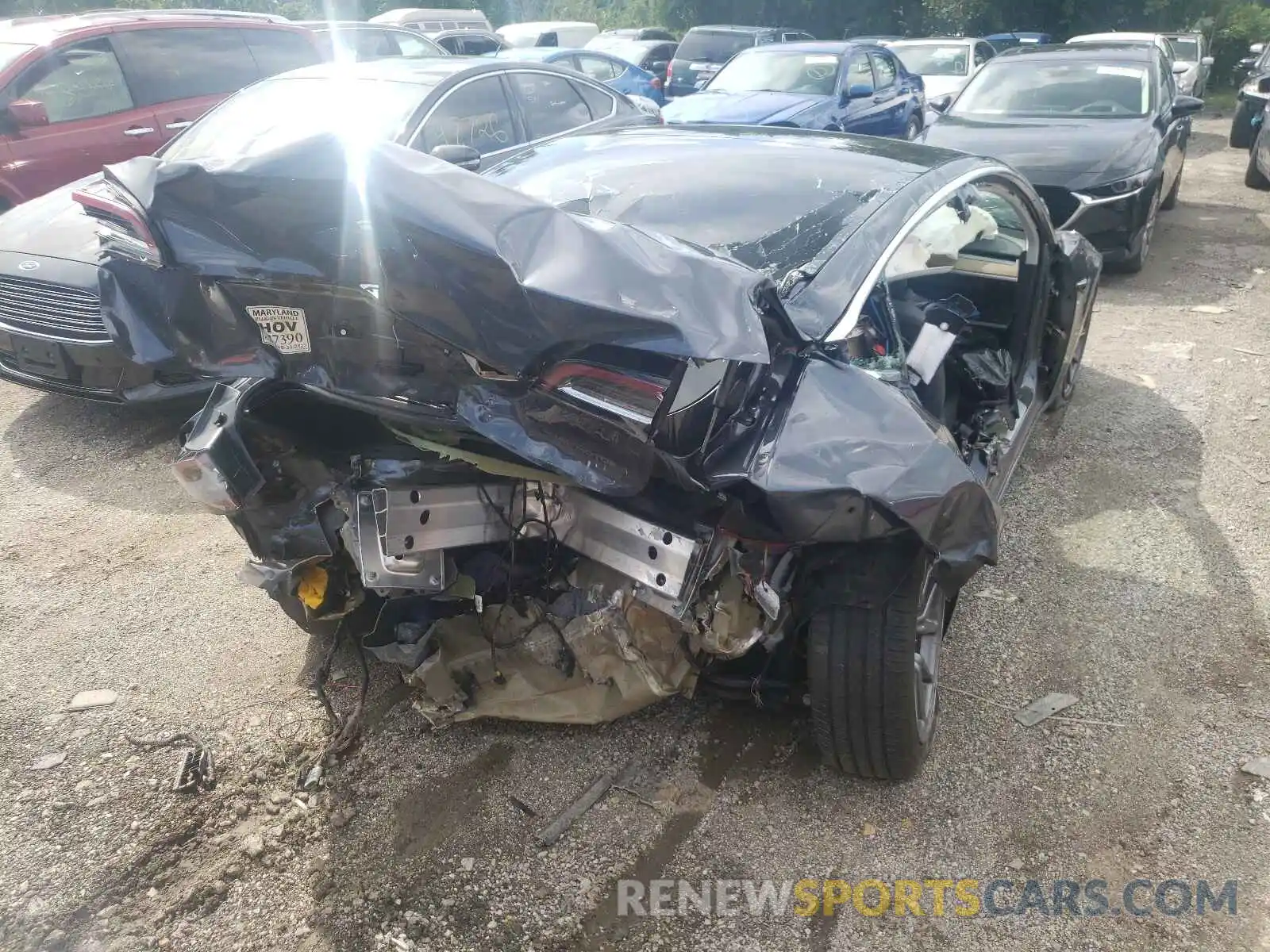 4 Photograph of a damaged car 5YJ3E1EB6KF210105 TESLA MODEL 3 2019