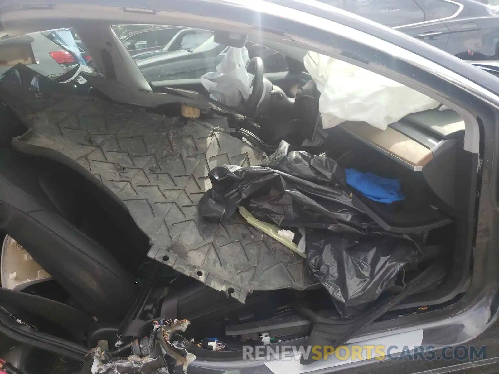 5 Photograph of a damaged car 5YJ3E1EB6KF210105 TESLA MODEL 3 2019