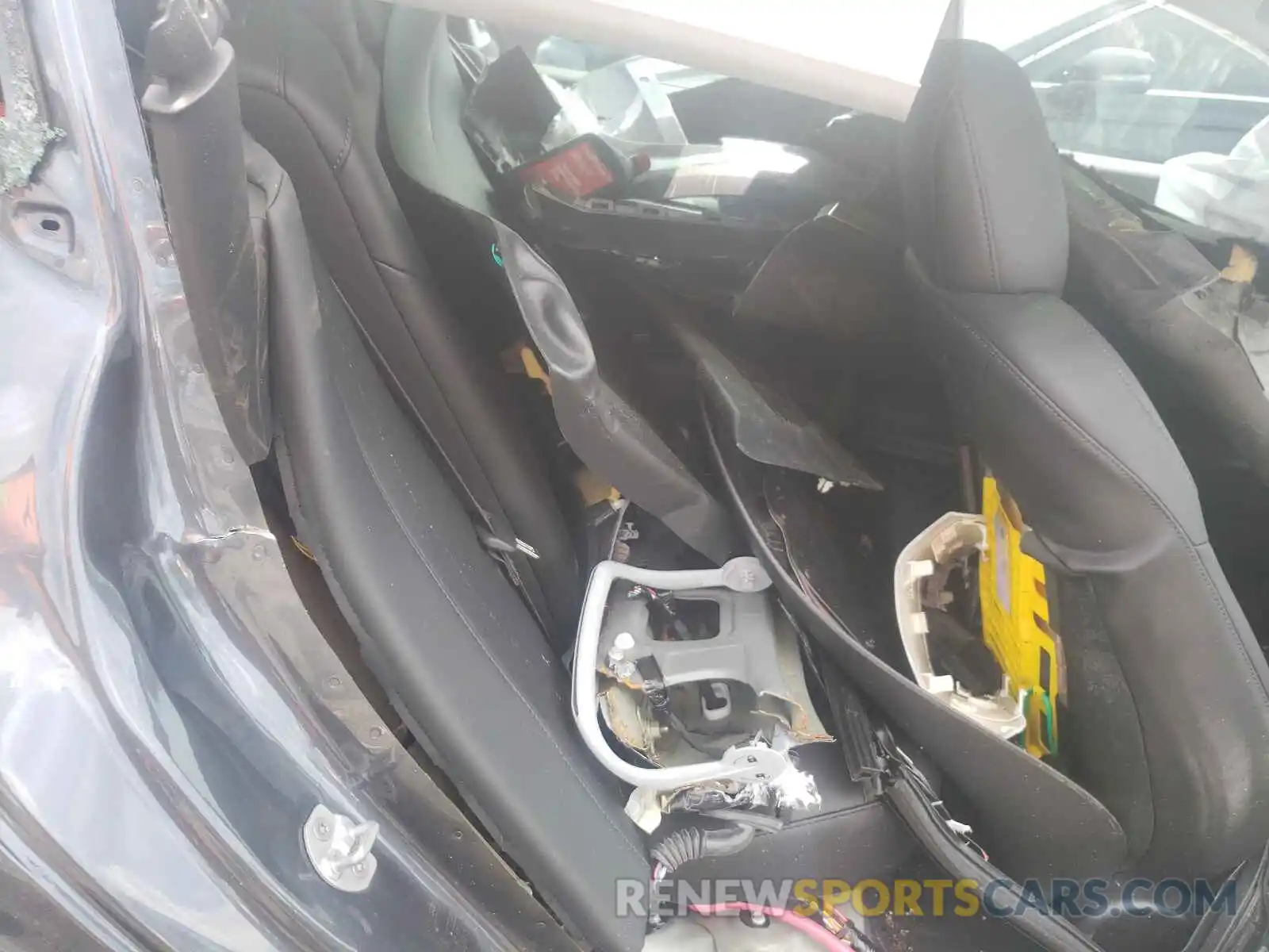 6 Photograph of a damaged car 5YJ3E1EB6KF210105 TESLA MODEL 3 2019