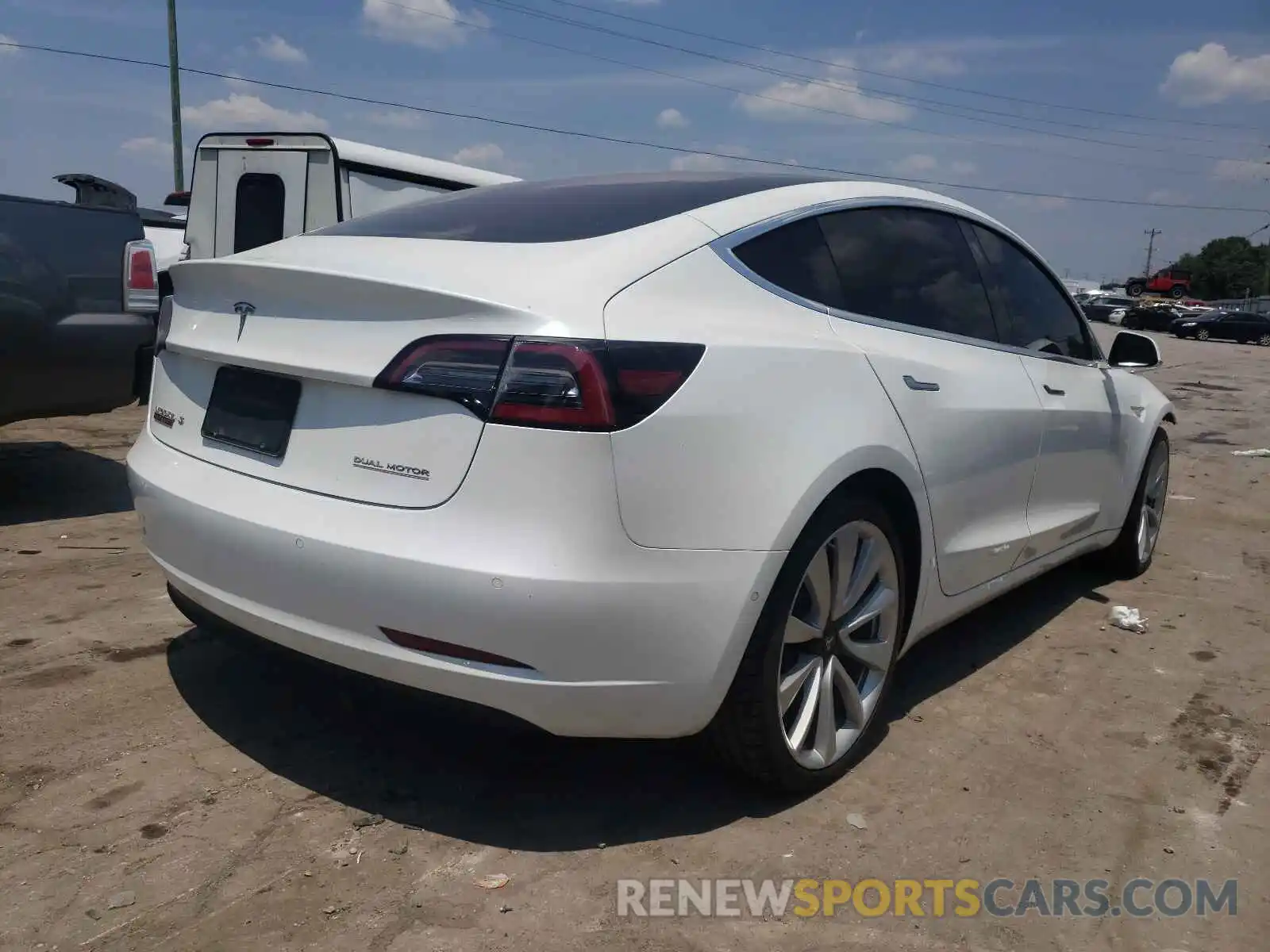 4 Photograph of a damaged car 5YJ3E1EB6KF231472 TESLA MODEL 3 2019