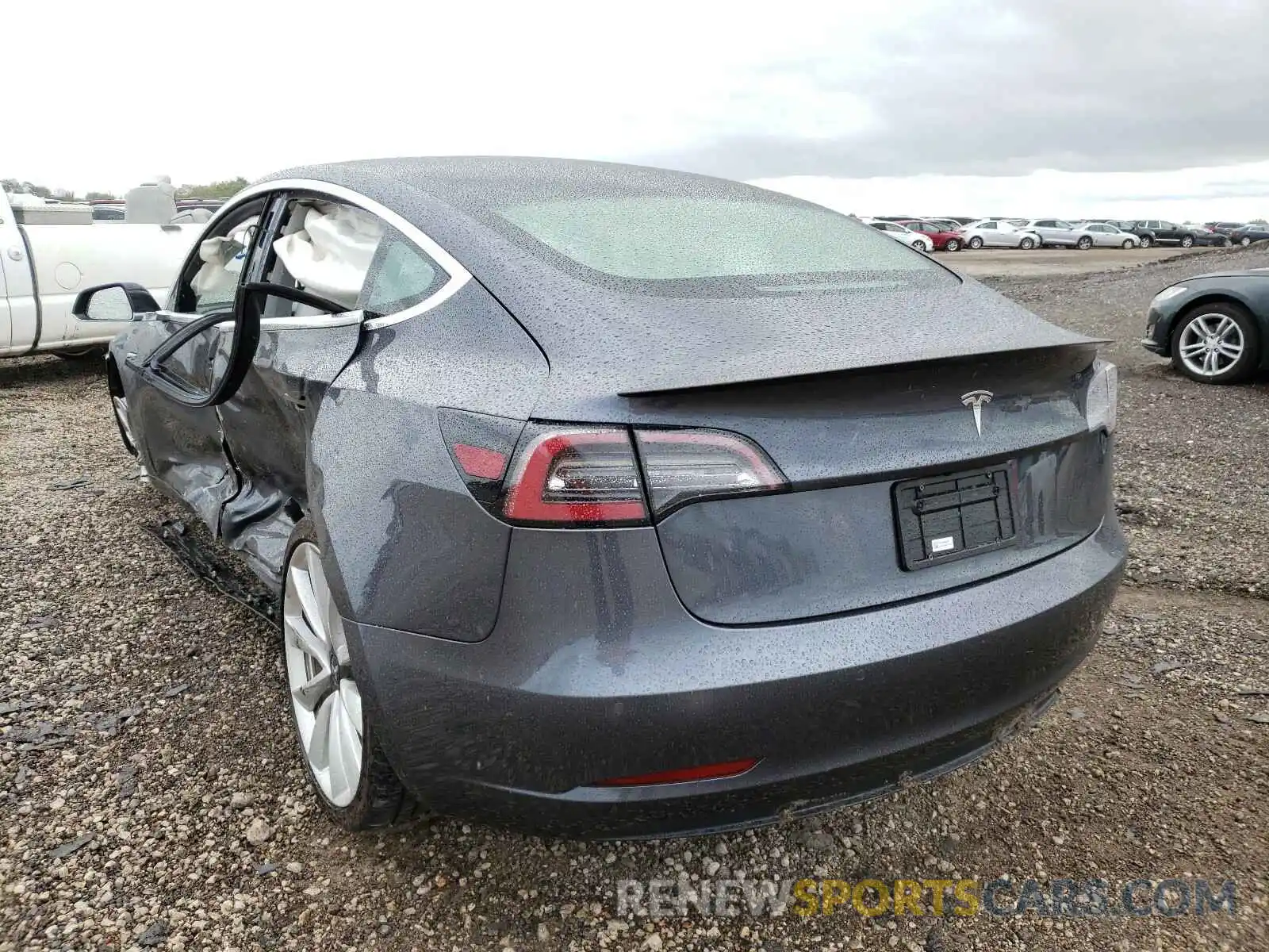 3 Photograph of a damaged car 5YJ3E1EB6KF231567 TESLA MODEL 3 2019