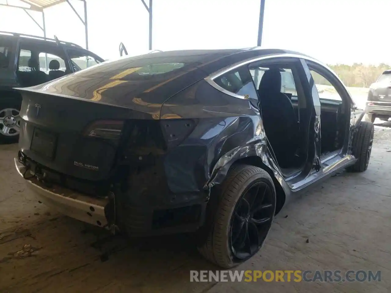 4 Photograph of a damaged car 5YJ3E1EB6KF237577 TESLA MODEL 3 2019