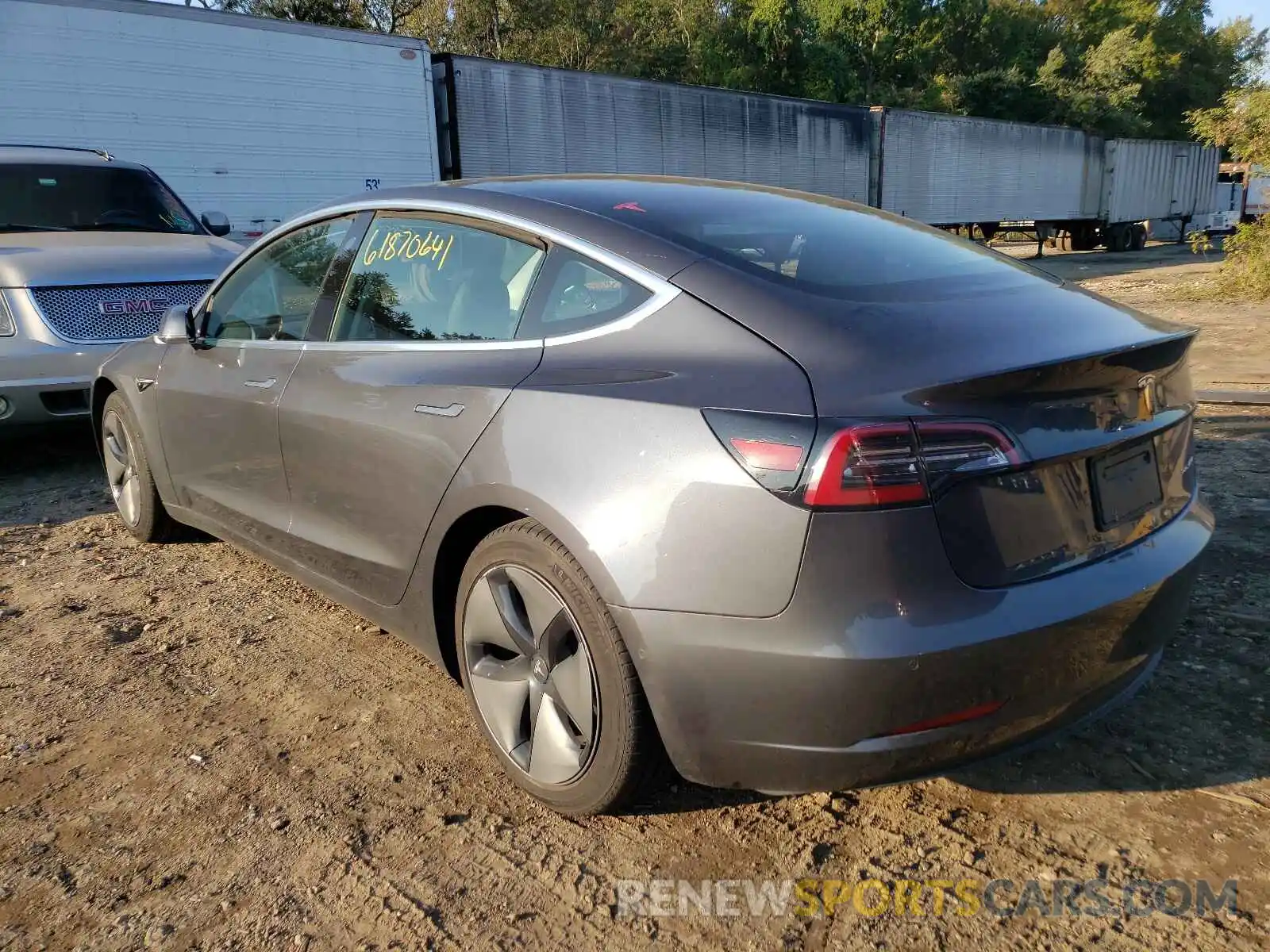 3 Photograph of a damaged car 5YJ3E1EB6KF359422 TESLA MODEL 3 2019