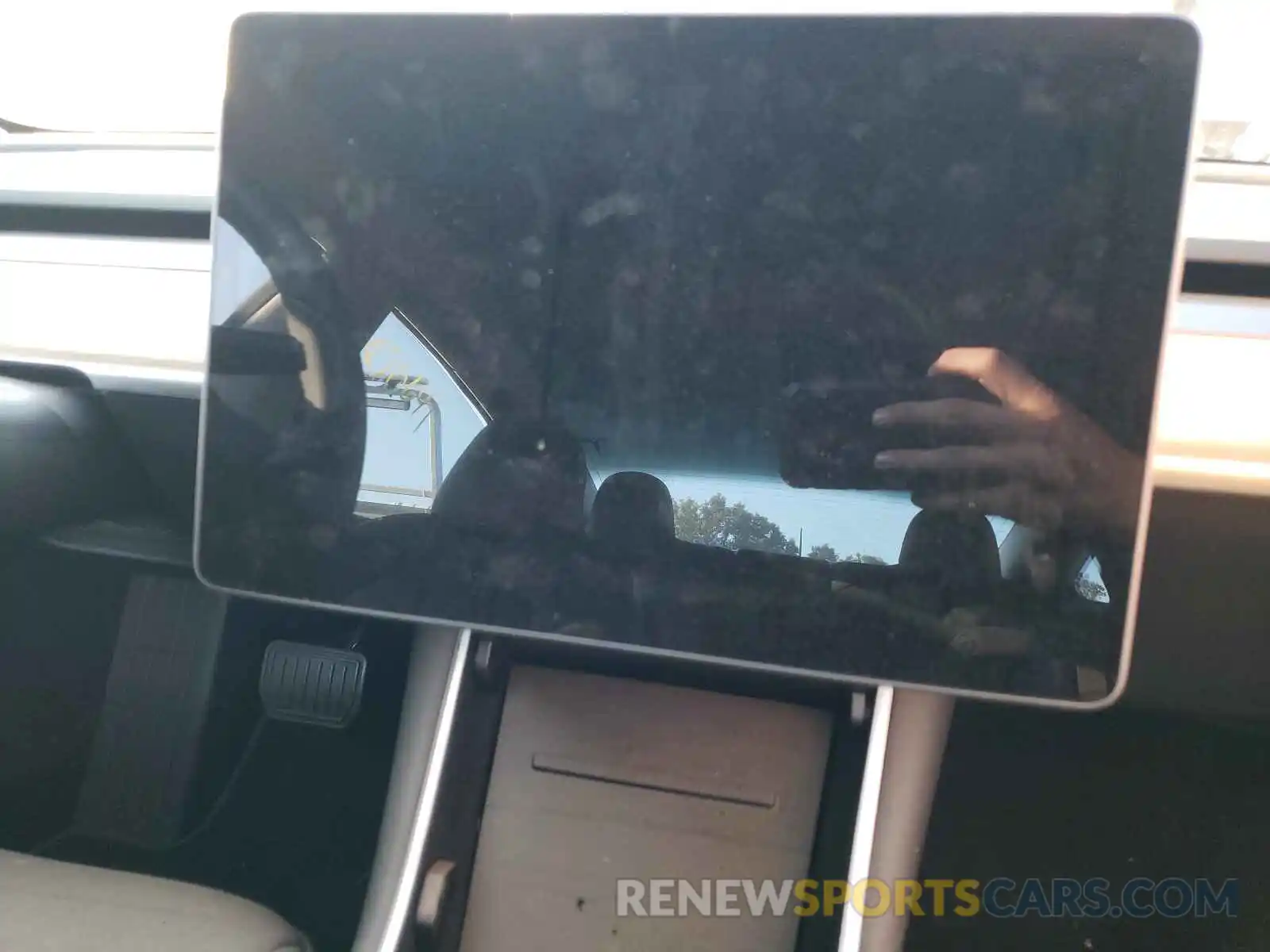 8 Photograph of a damaged car 5YJ3E1EB6KF359422 TESLA MODEL 3 2019