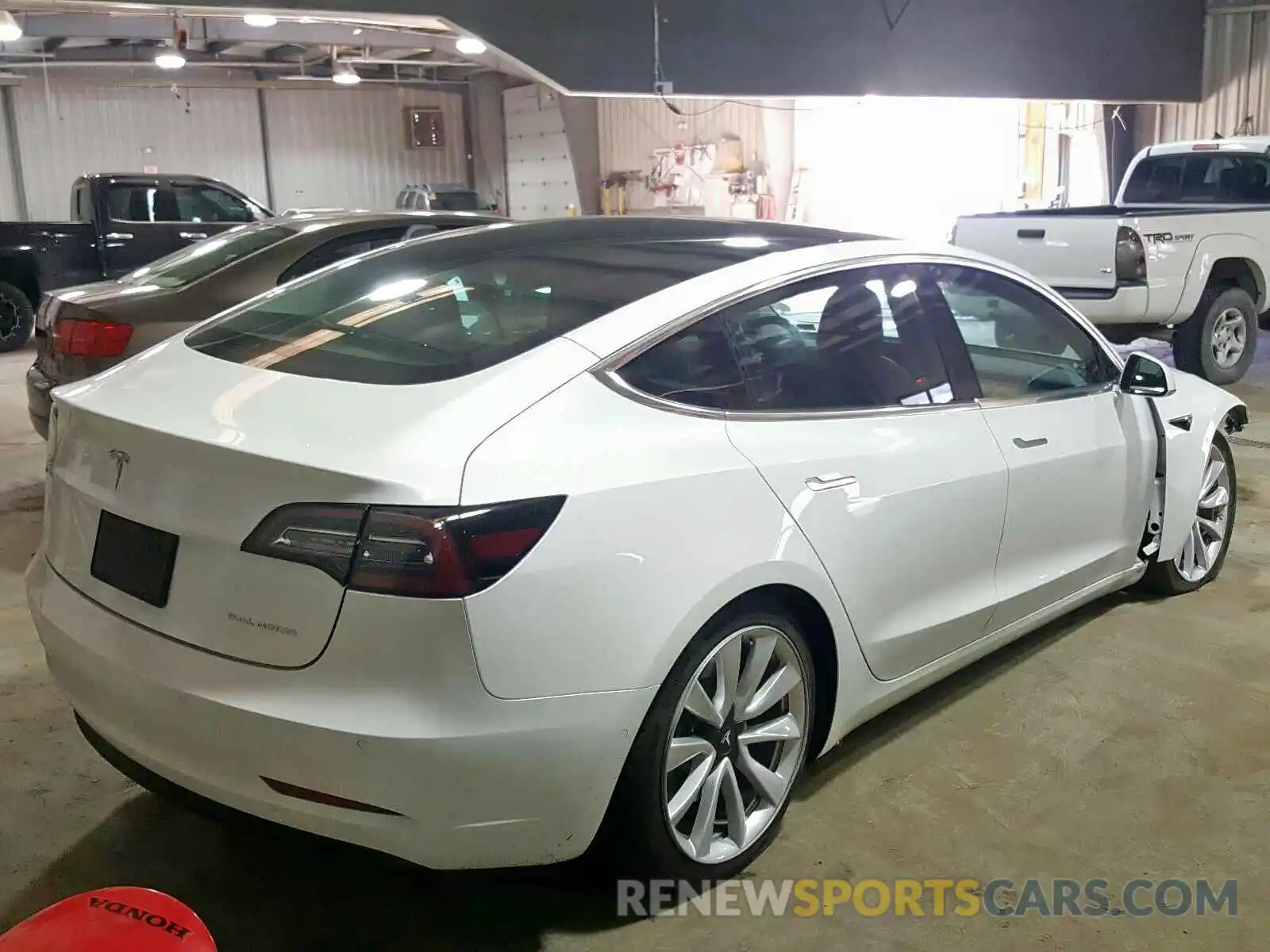 4 Photograph of a damaged car 5YJ3E1EB6KF365155 TESLA MODEL 3 2019