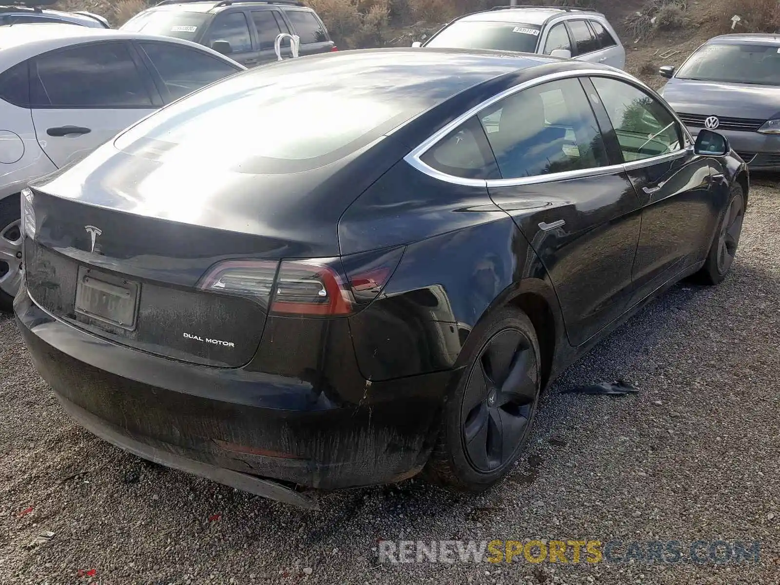 4 Photograph of a damaged car 5YJ3E1EB6KF384496 TESLA MODEL 3 2019