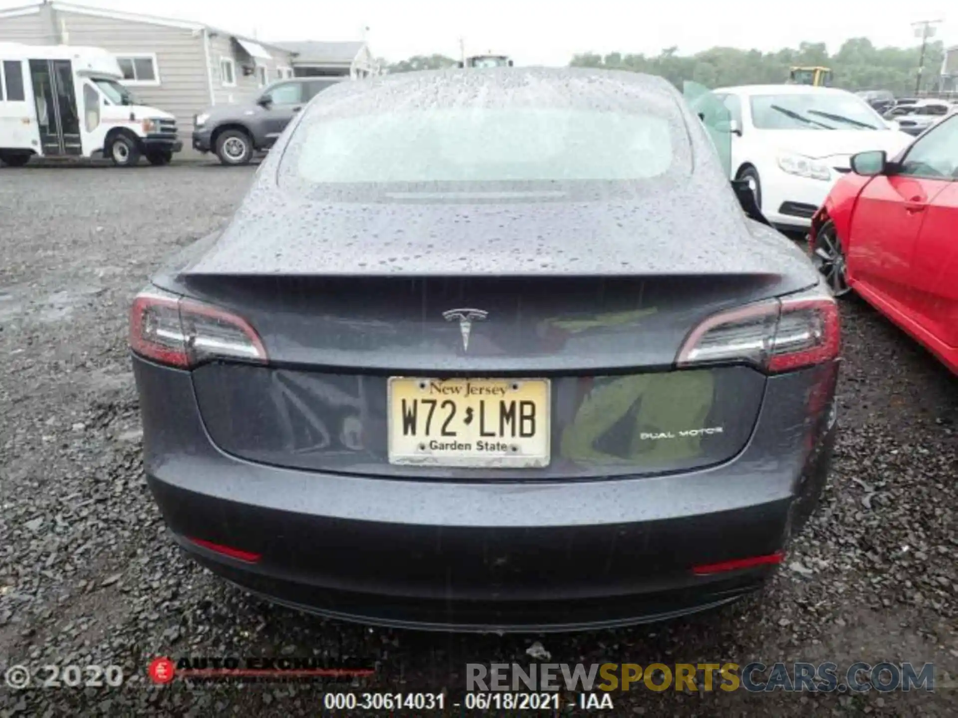 4 Photograph of a damaged car 5YJ3E1EB6KF389200 TESLA MODEL 3 2019