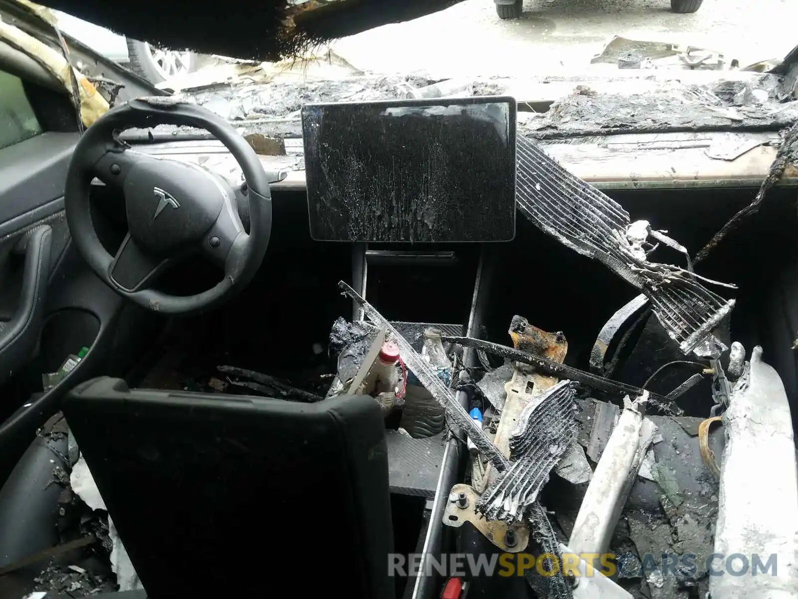 8 Photograph of a damaged car 5YJ3E1EB6KF389231 TESLA MODEL 3 2019