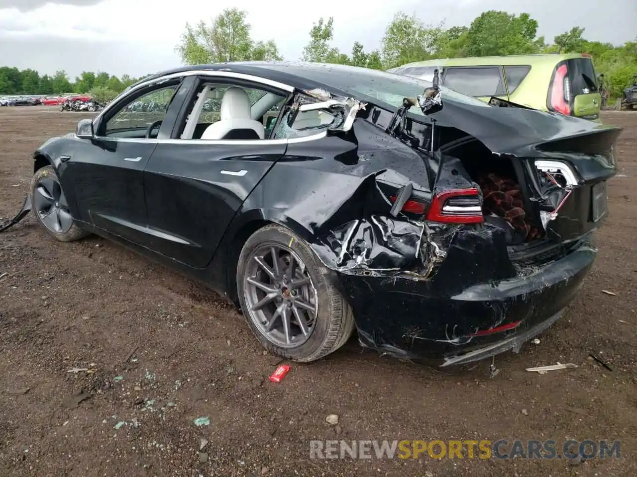 3 Photograph of a damaged car 5YJ3E1EB6KF390590 TESLA MODEL 3 2019