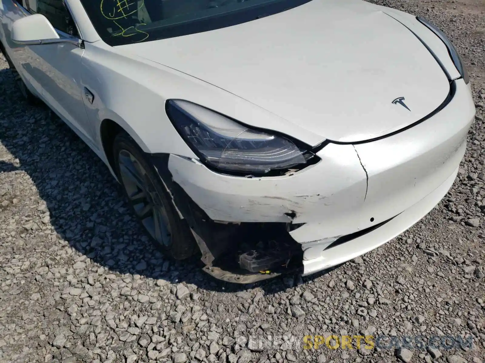 9 Photograph of a damaged car 5YJ3E1EB6KF393926 TESLA MODEL 3 2019