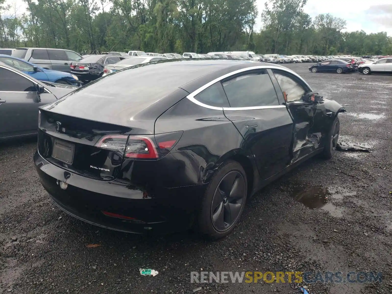 4 Photograph of a damaged car 5YJ3E1EB6KF406710 TESLA MODEL 3 2019