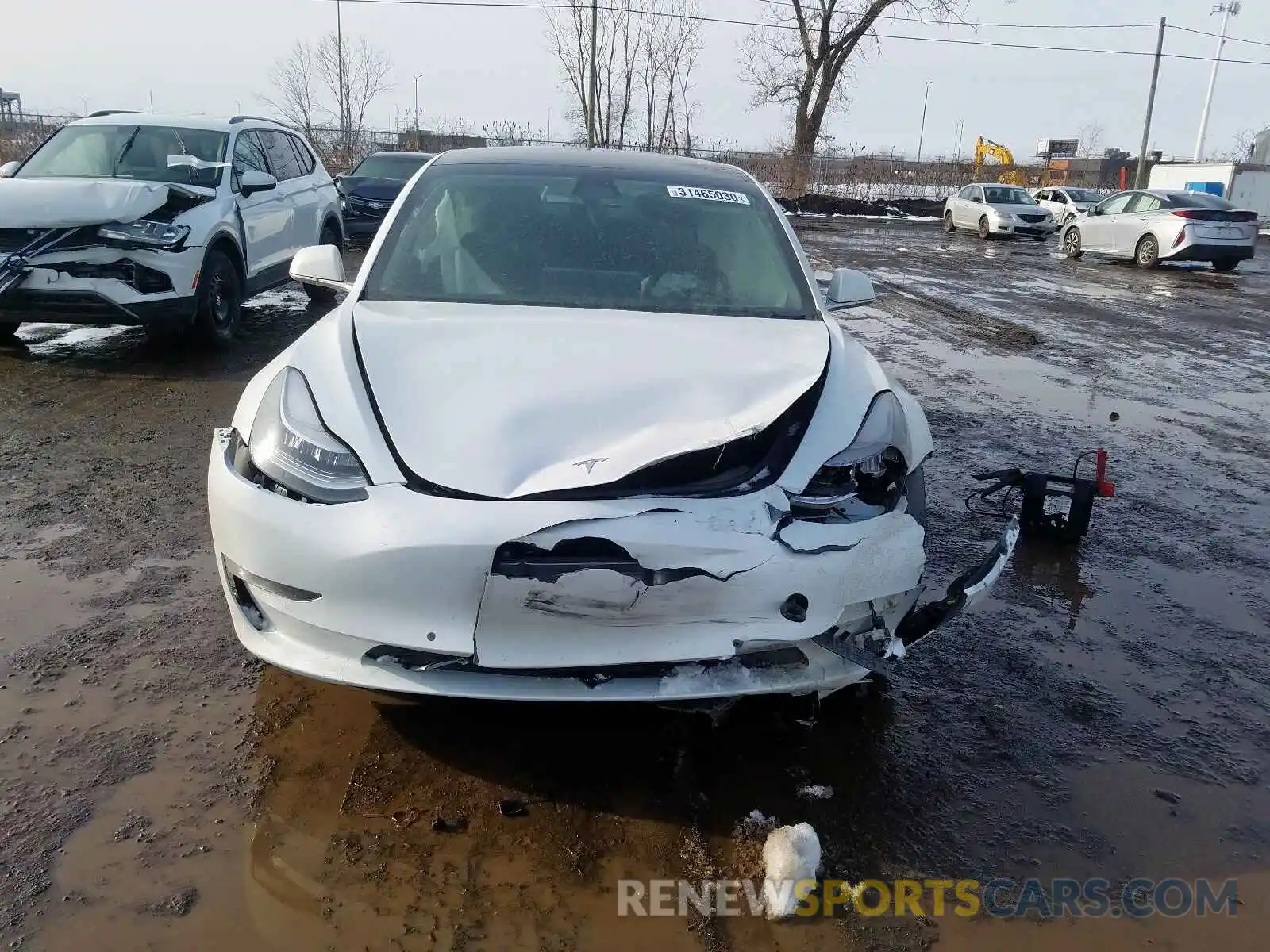 9 Photograph of a damaged car 5YJ3E1EB6KF429565 TESLA MODEL 3 2019