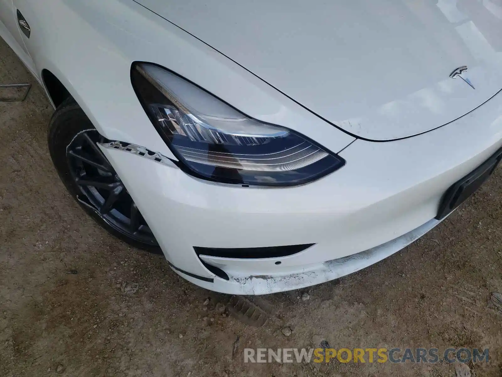 9 Photograph of a damaged car 5YJ3E1EB6KF441876 TESLA MODEL 3 2019