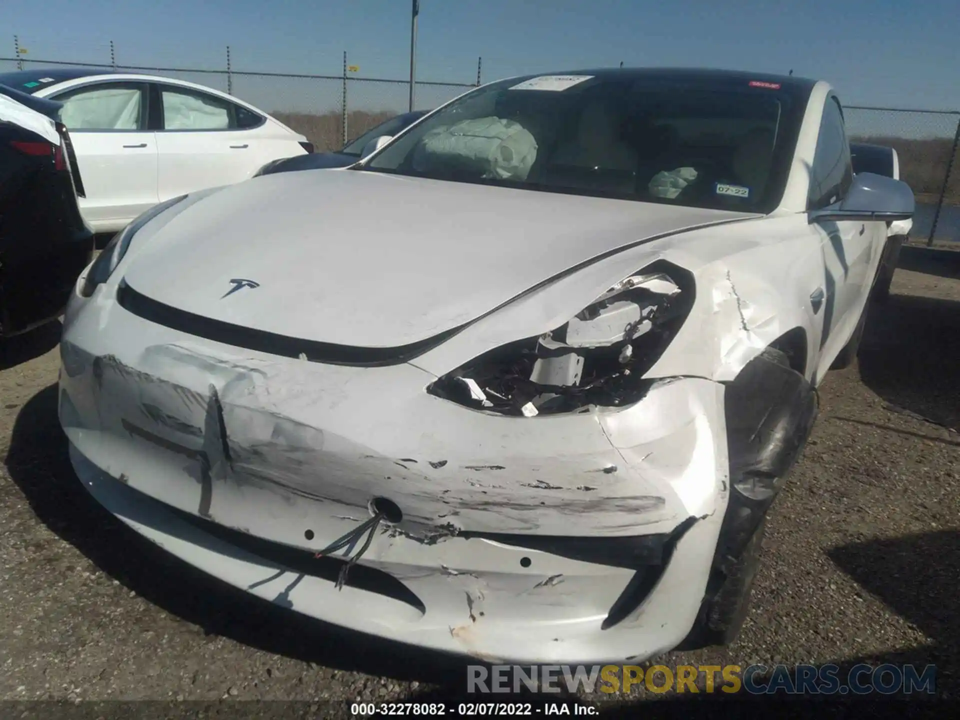 6 Photograph of a damaged car 5YJ3E1EB6KF450593 TESLA MODEL 3 2019