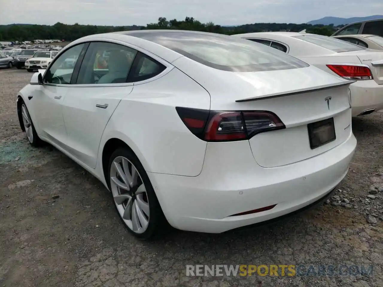 3 Photograph of a damaged car 5YJ3E1EB6KF470083 TESLA MODEL 3 2019