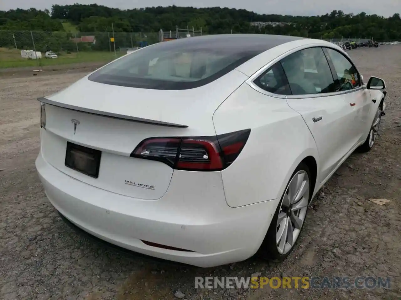 4 Photograph of a damaged car 5YJ3E1EB6KF470083 TESLA MODEL 3 2019