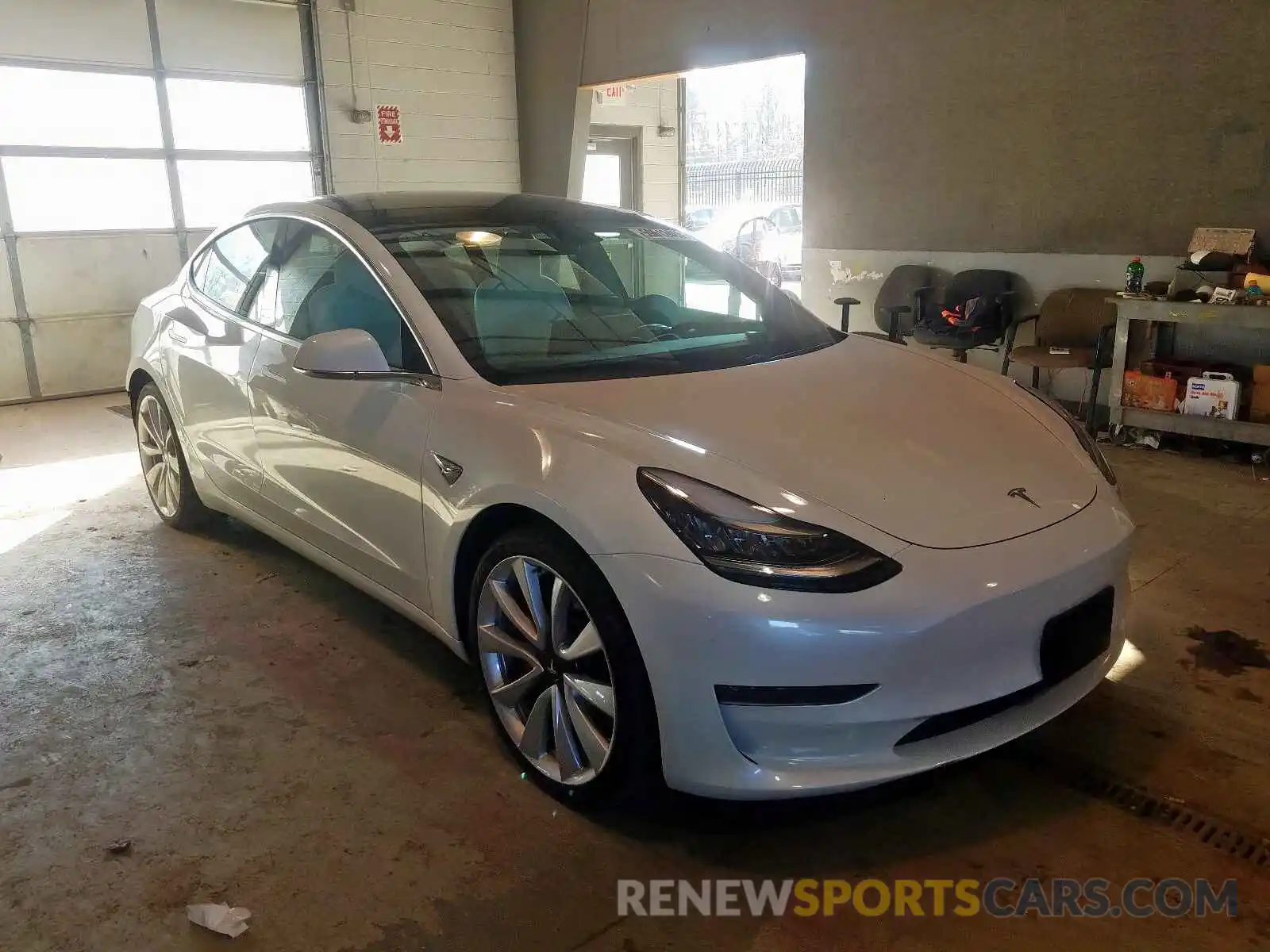 1 Photograph of a damaged car 5YJ3E1EB6KF487384 TESLA MODEL 3 2019