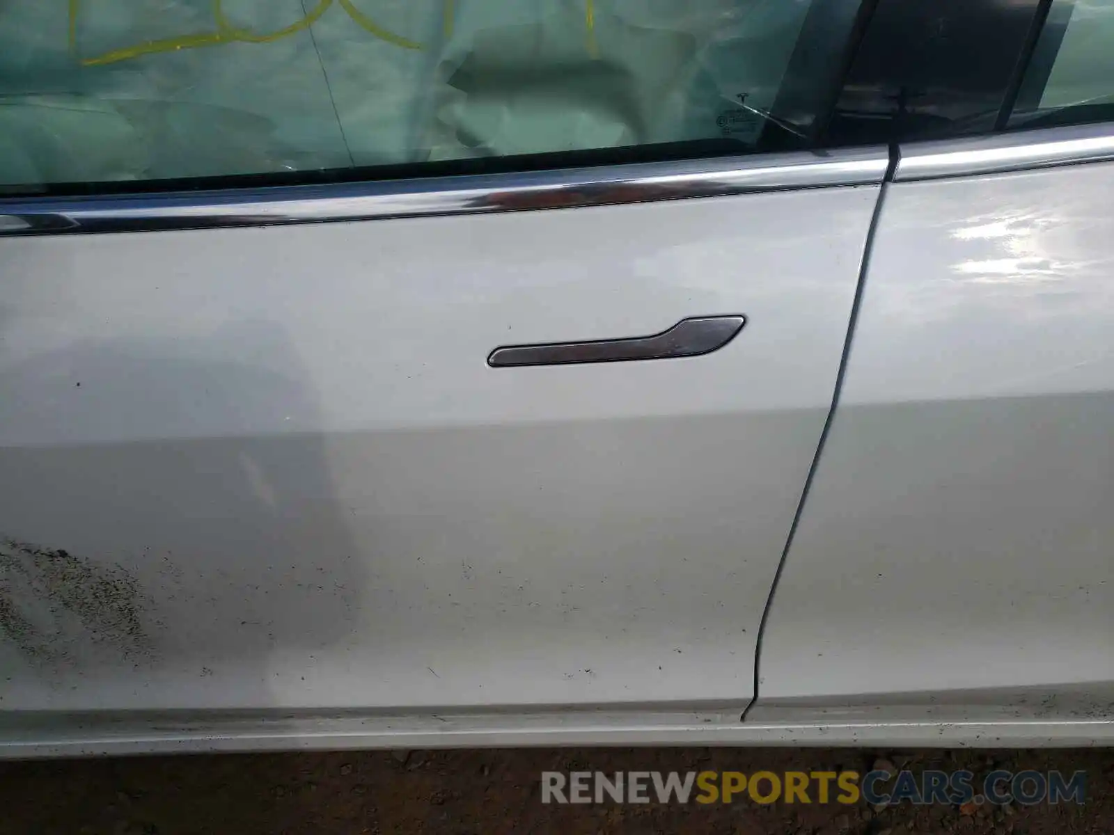 10 Photograph of a damaged car 5YJ3E1EB6KF493170 TESLA MODEL 3 2019