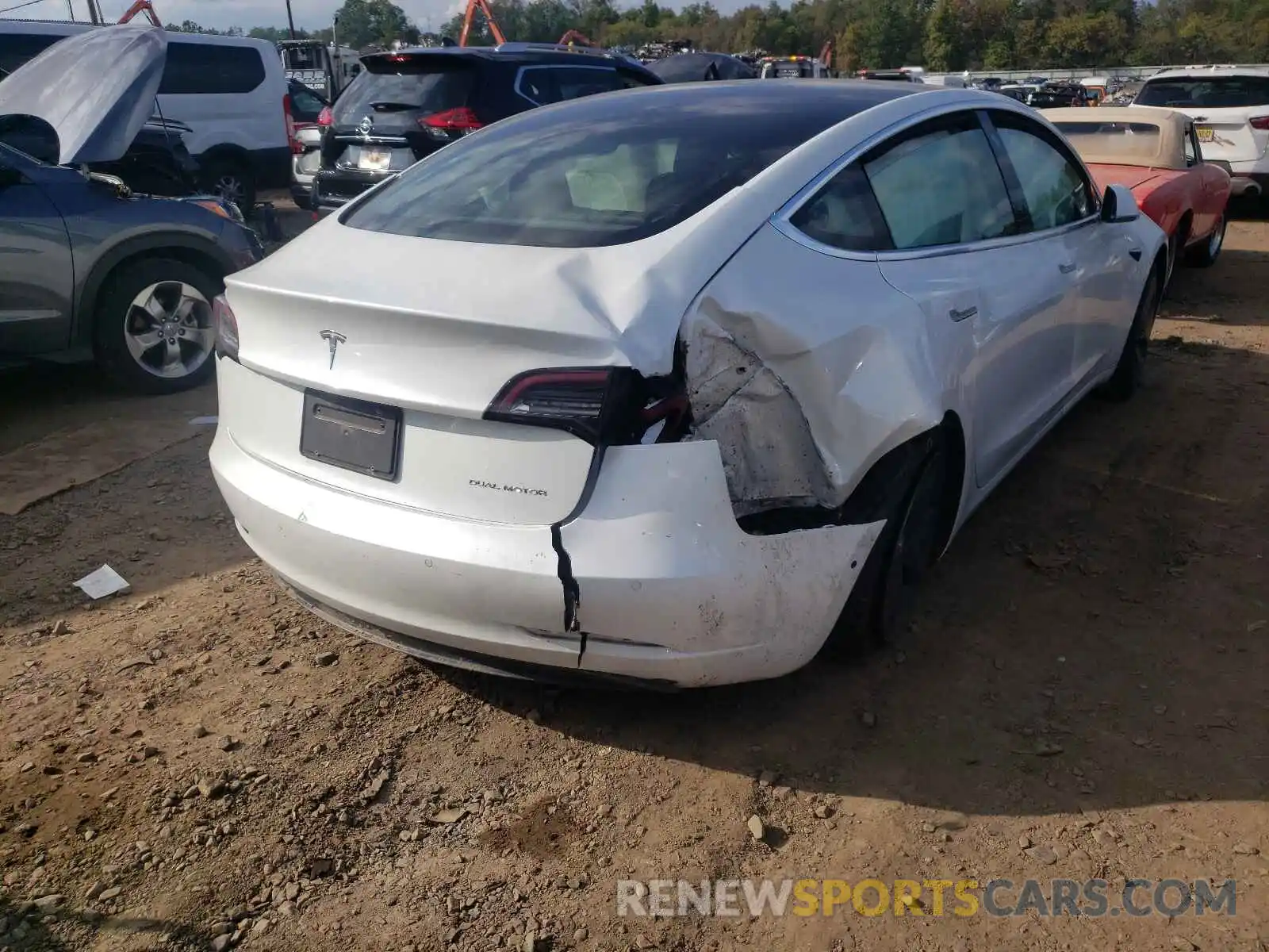 4 Photograph of a damaged car 5YJ3E1EB6KF493170 TESLA MODEL 3 2019