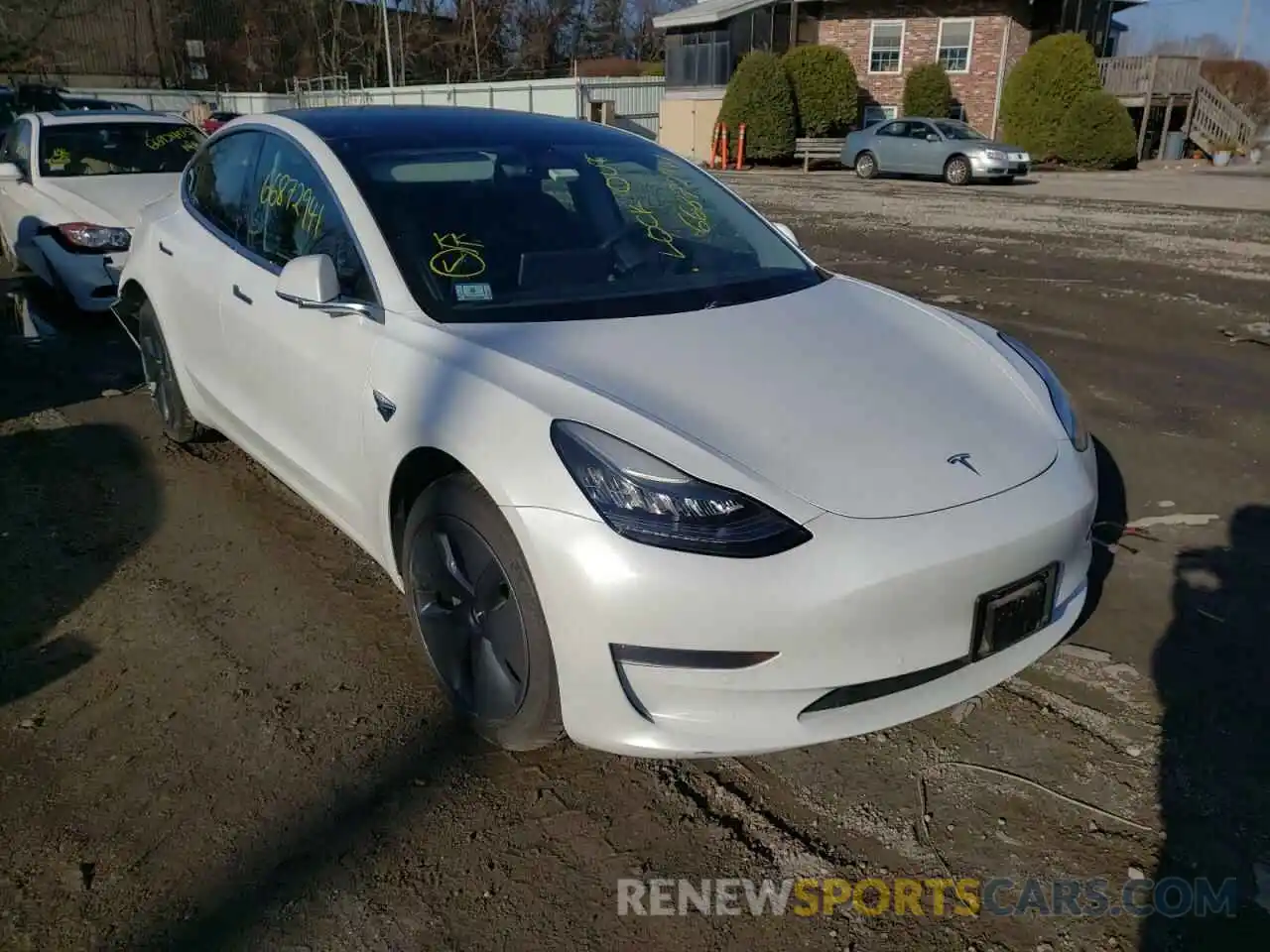 1 Photograph of a damaged car 5YJ3E1EB6KF493489 TESLA MODEL 3 2019