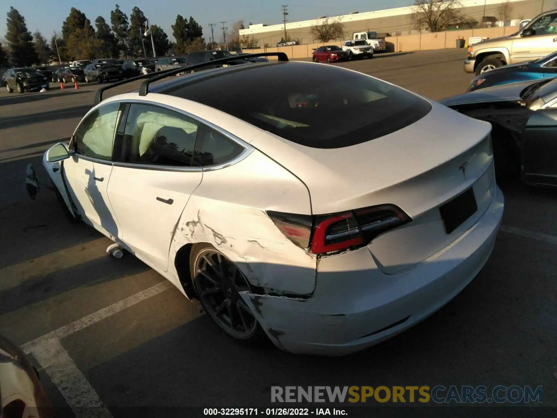 3 Photograph of a damaged car 5YJ3E1EB6KF510758 TESLA MODEL 3 2019