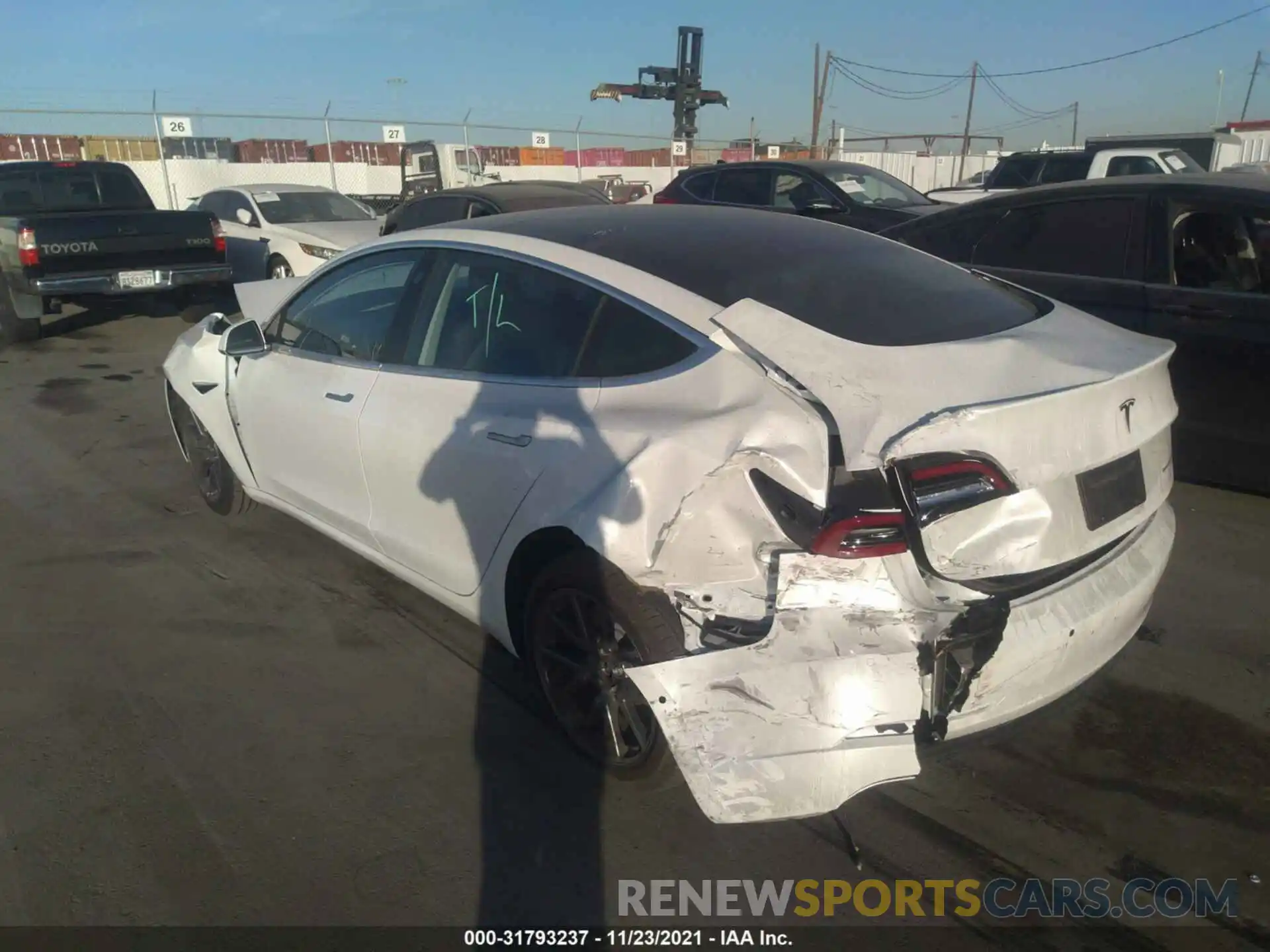 3 Photograph of a damaged car 5YJ3E1EB6KF510792 TESLA MODEL 3 2019