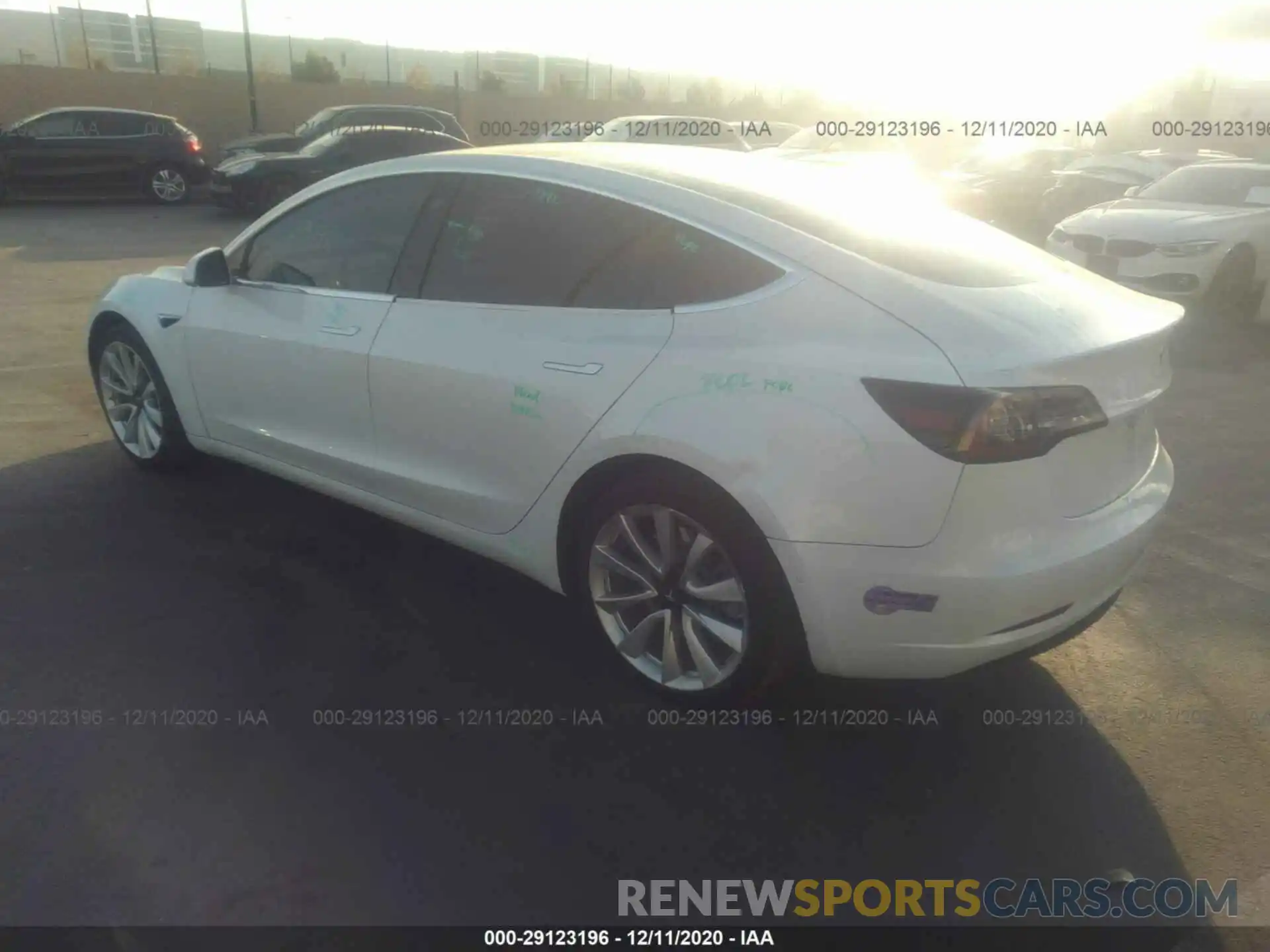 3 Photograph of a damaged car 5YJ3E1EB6KF512350 TESLA MODEL 3 2019