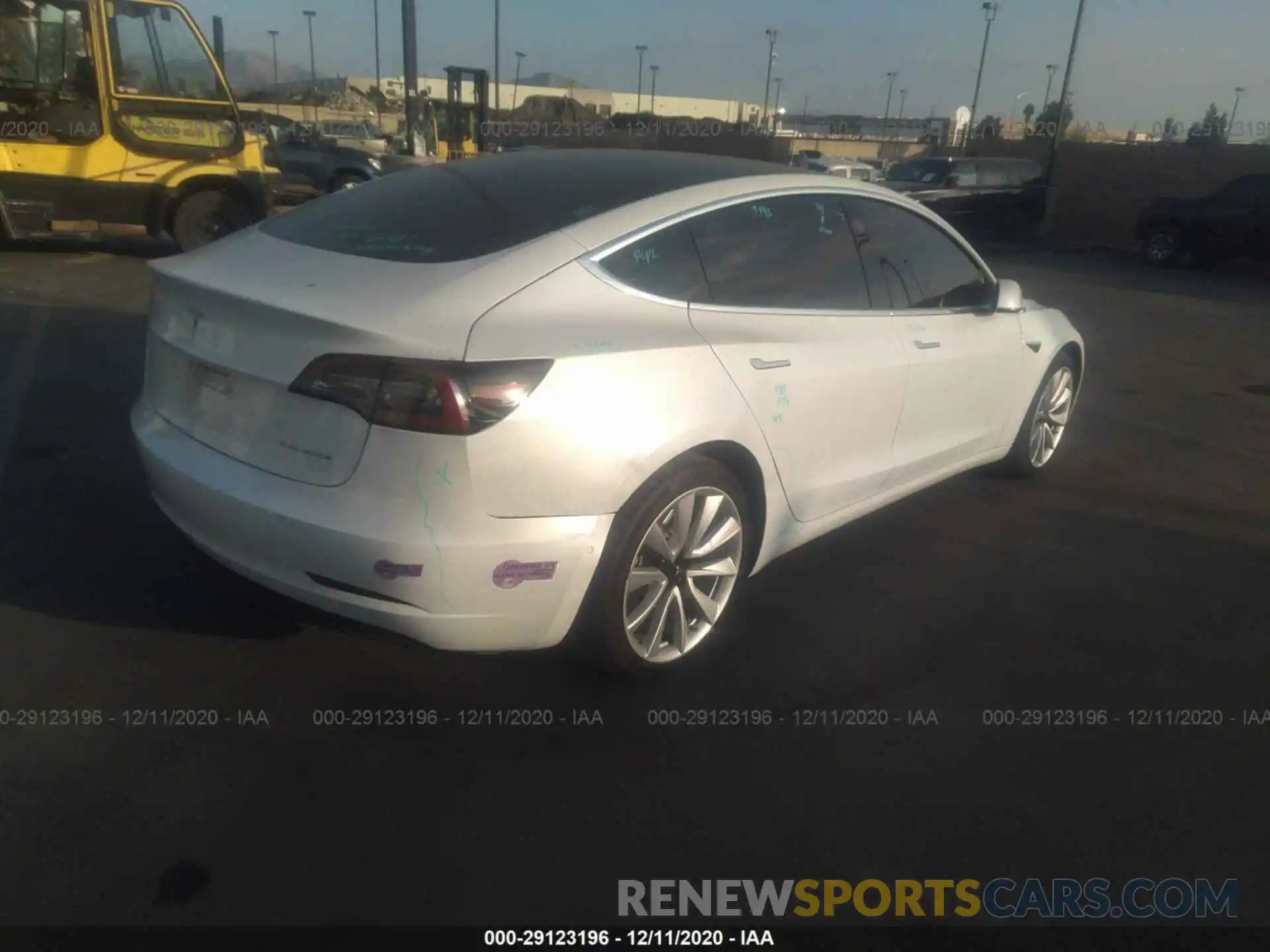 4 Photograph of a damaged car 5YJ3E1EB6KF512350 TESLA MODEL 3 2019