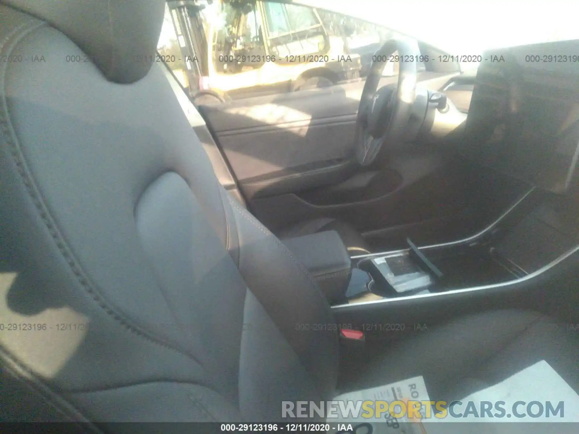 5 Photograph of a damaged car 5YJ3E1EB6KF512350 TESLA MODEL 3 2019