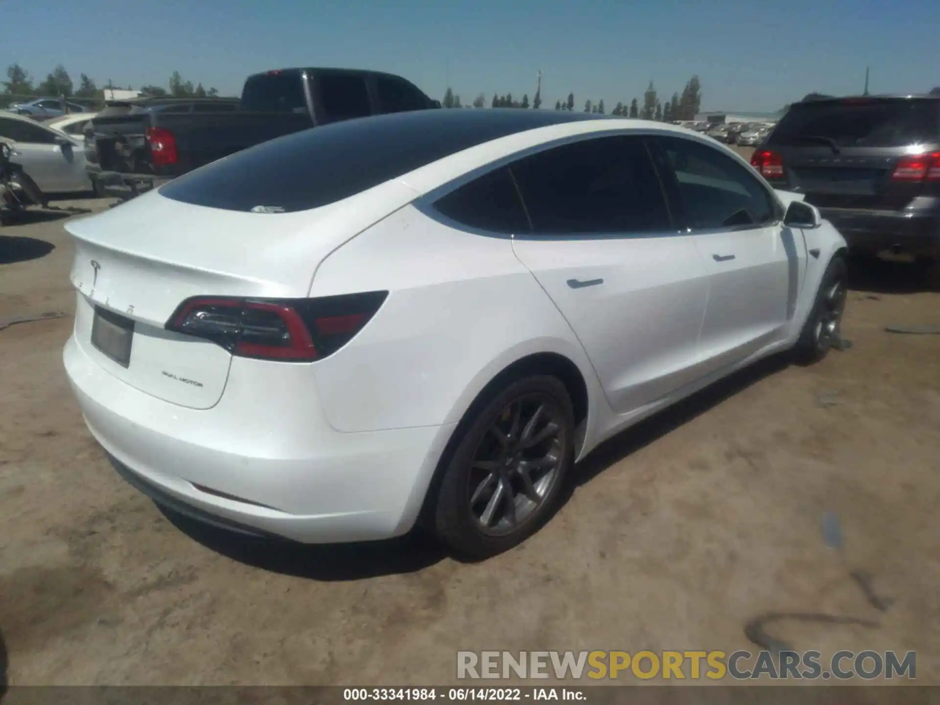 4 Photograph of a damaged car 5YJ3E1EB6KF513207 TESLA MODEL 3 2019