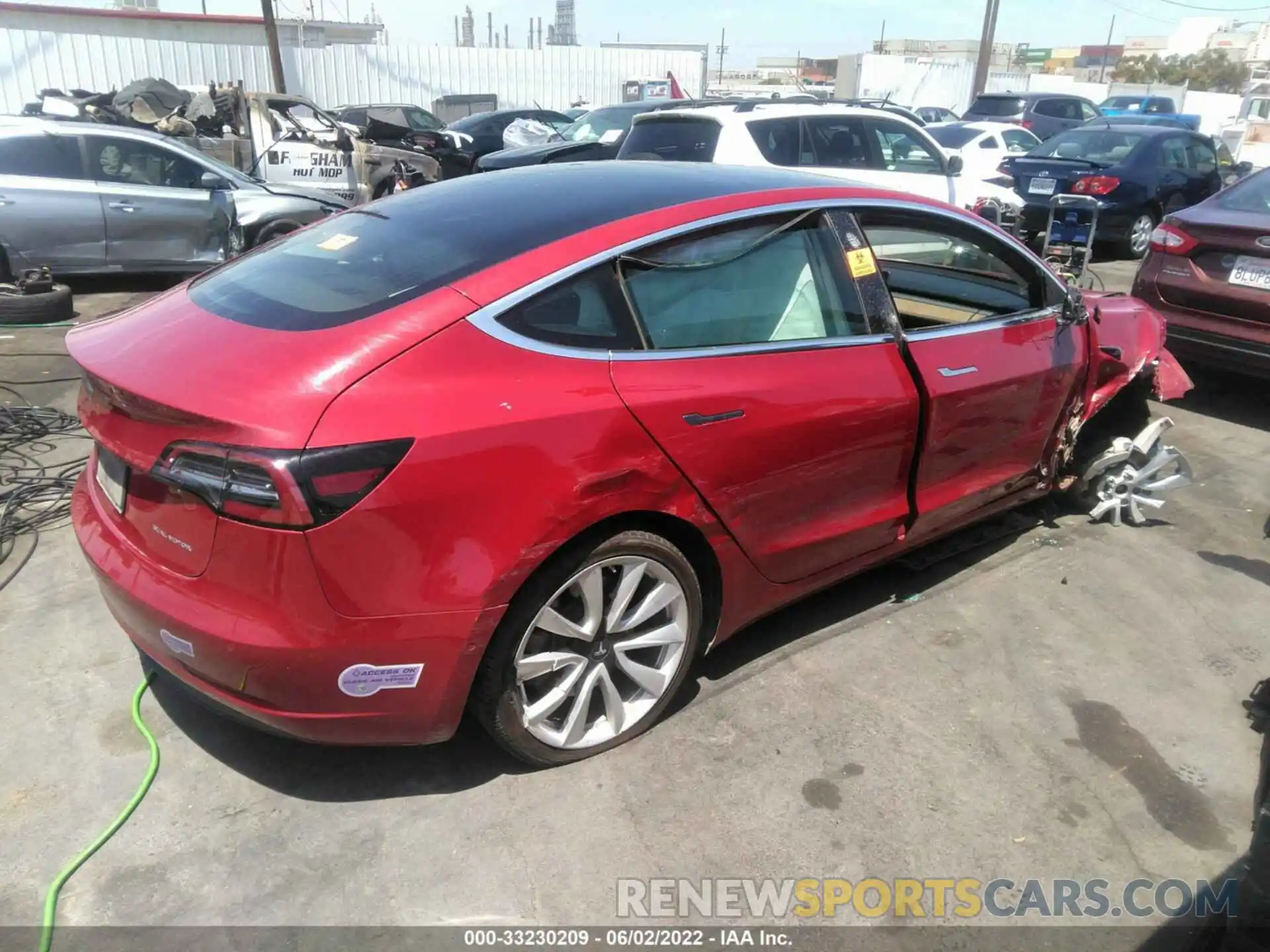 4 Фотография поврежденного автомобиля 5YJ3E1EB6KF535241 TESLA MODEL 3 2019