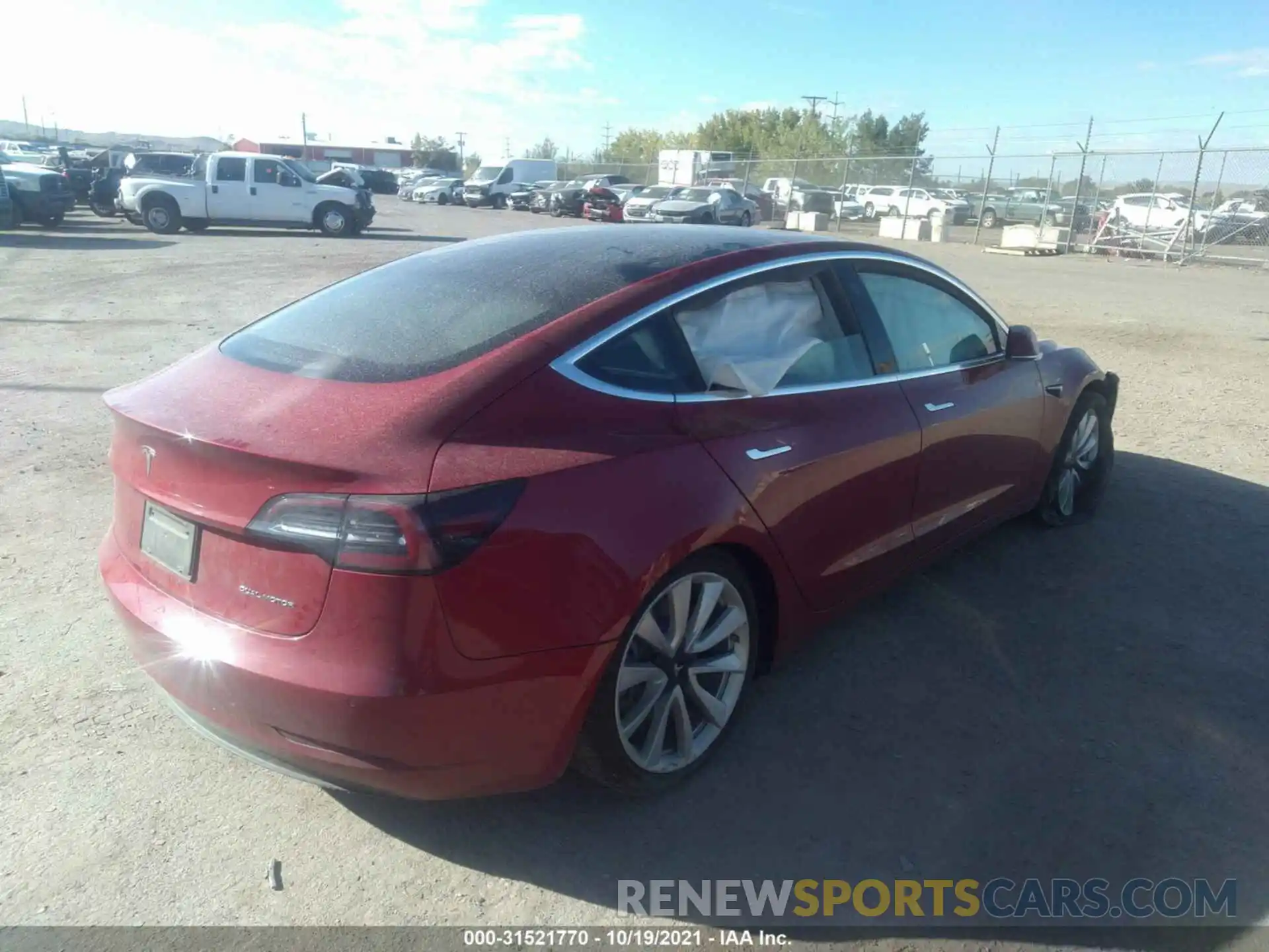 4 Фотография поврежденного автомобиля 5YJ3E1EB7KF192116 TESLA MODEL 3 2019