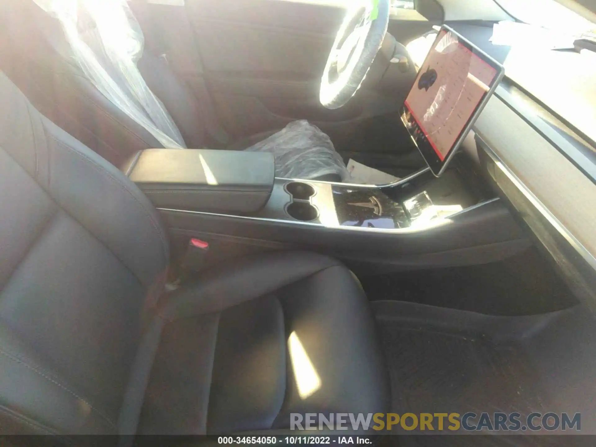 5 Photograph of a damaged car 5YJ3E1EB7KF211036 TESLA MODEL 3 2019