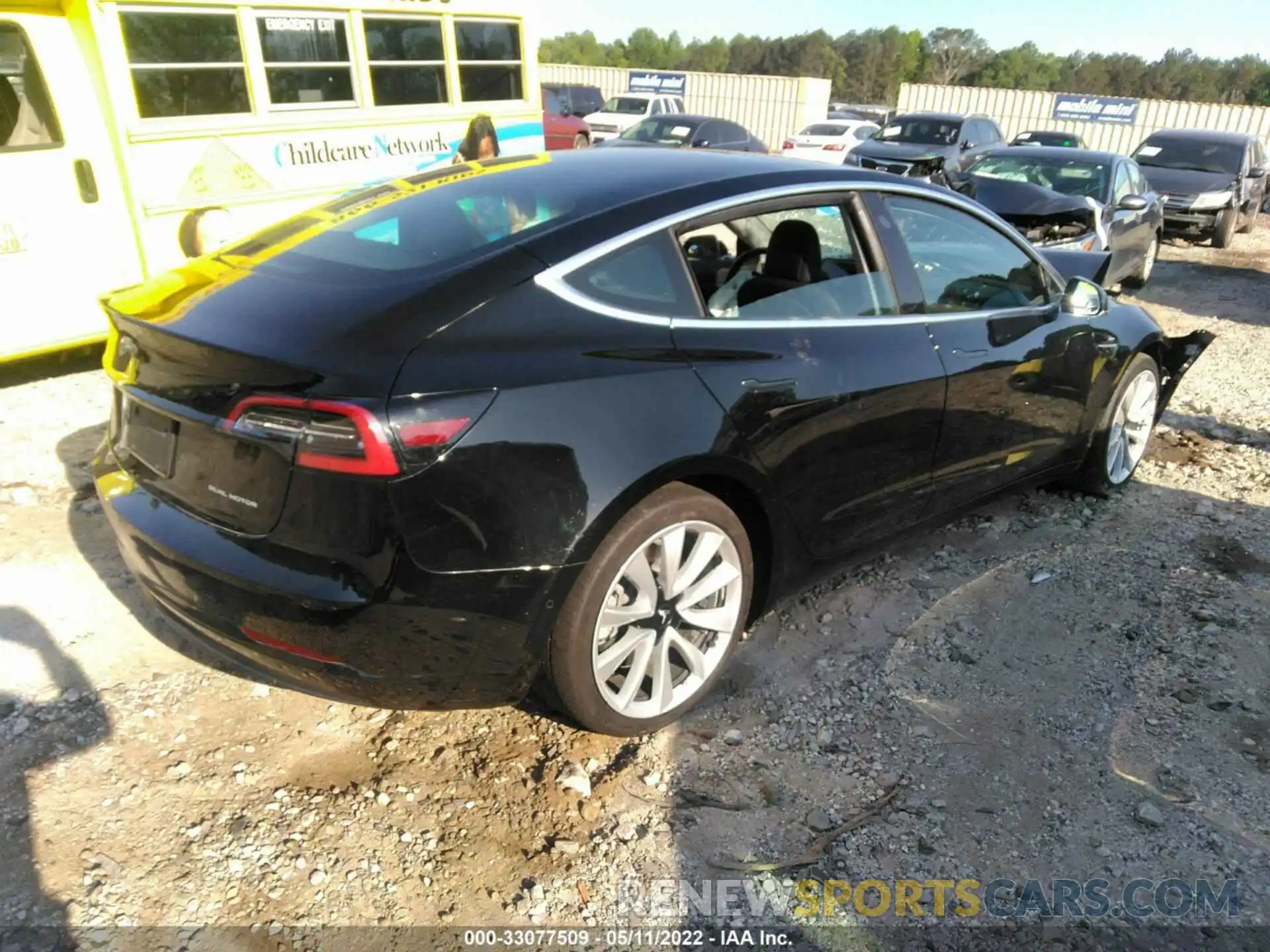 4 Фотография поврежденного автомобиля 5YJ3E1EB7KF361339 TESLA MODEL 3 2019