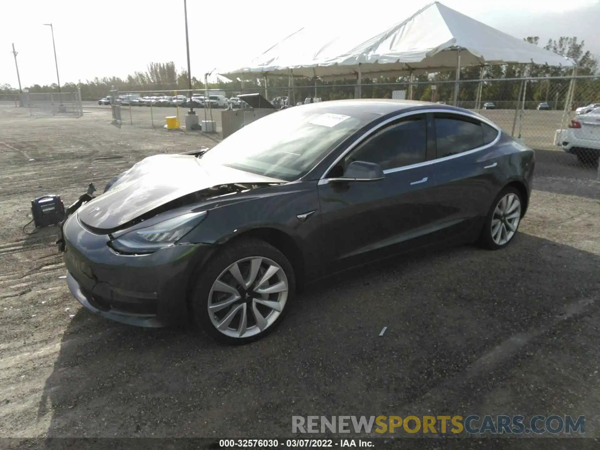 2 Фотография поврежденного автомобиля 5YJ3E1EB7KF365424 TESLA MODEL 3 2019