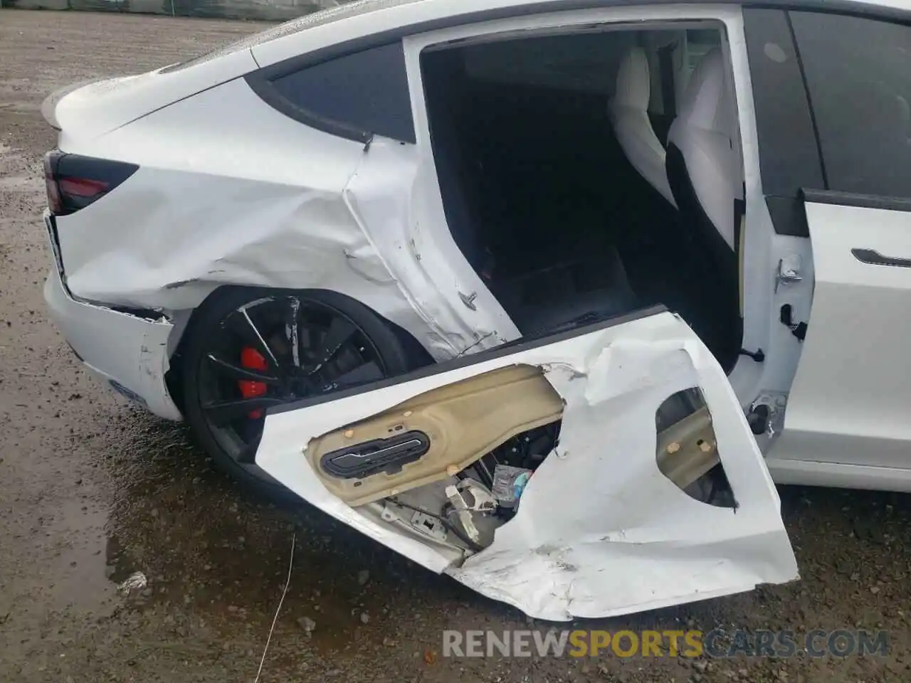 9 Photograph of a damaged car 5YJ3E1EB7KF368050 TESLA MODEL 3 2019