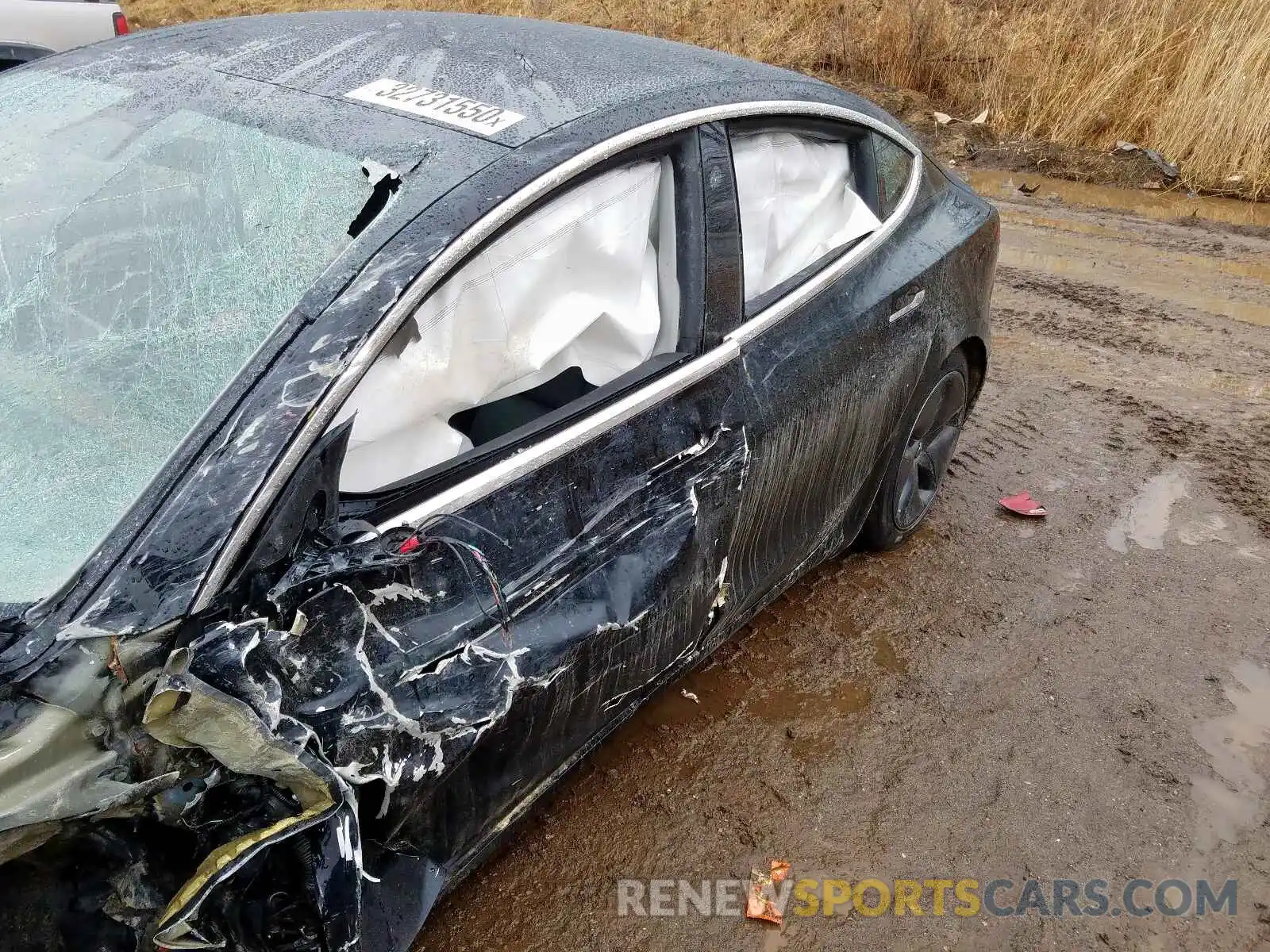 10 Photograph of a damaged car 5YJ3E1EB7KF384507 TESLA MODEL 3 2019