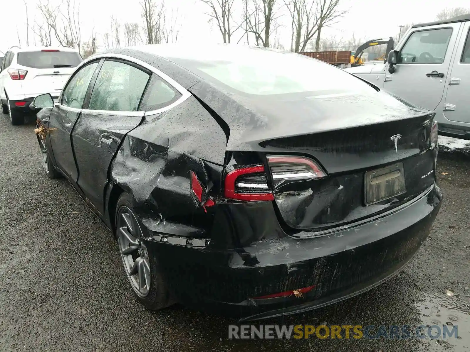 3 Photograph of a damaged car 5YJ3E1EB7KF385012 TESLA MODEL 3 2019