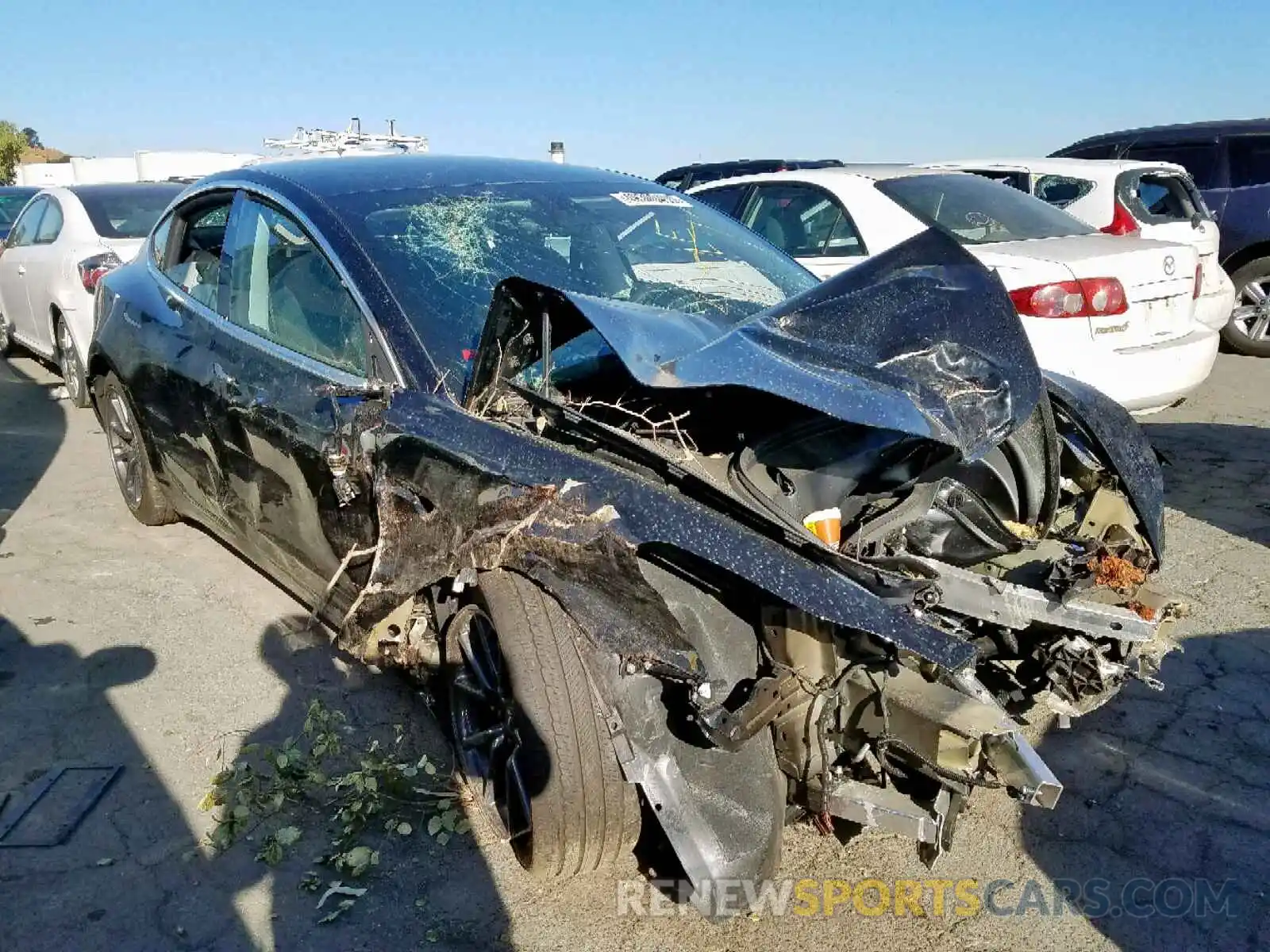 1 Фотография поврежденного автомобиля 5YJ3E1EB7KF385043 TESLA MODEL 3 2019