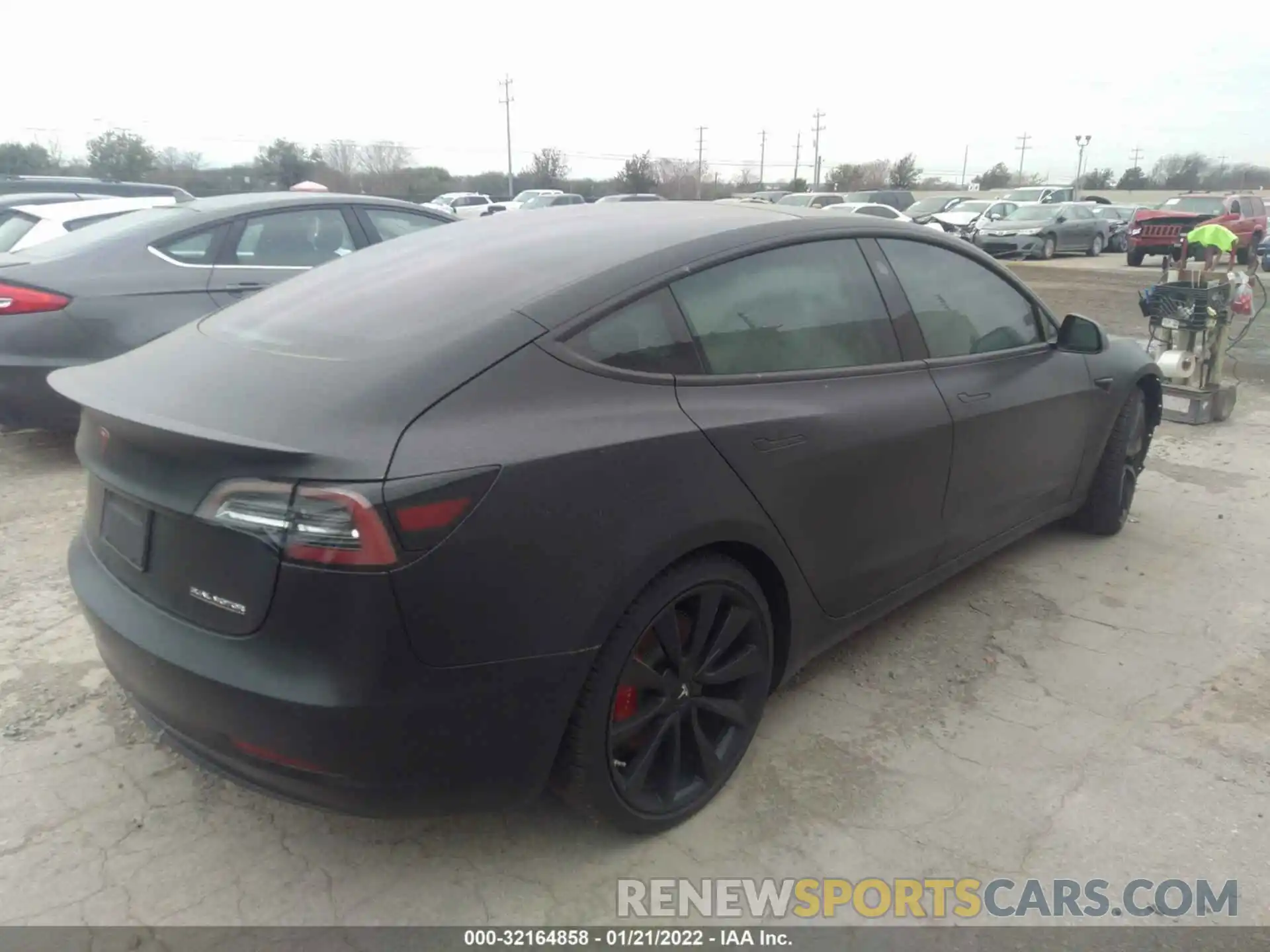 4 Фотография поврежденного автомобиля 5YJ3E1EB7KF392686 TESLA MODEL 3 2019