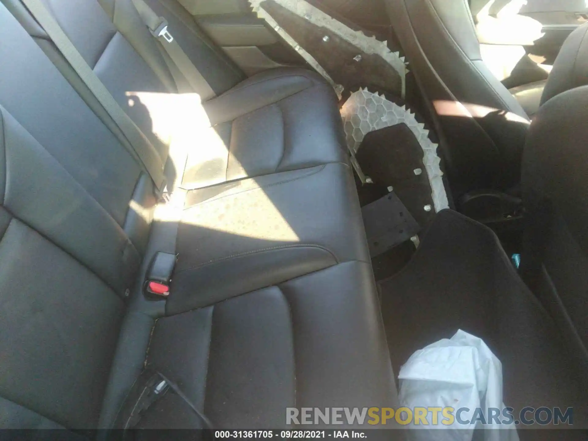 8 Photograph of a damaged car 5YJ3E1EB7KF392722 TESLA MODEL 3 2019